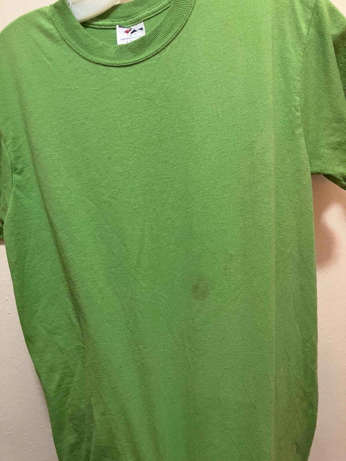 Vintage Jerzees brand plain t-shirt – lime green – Size S – see description