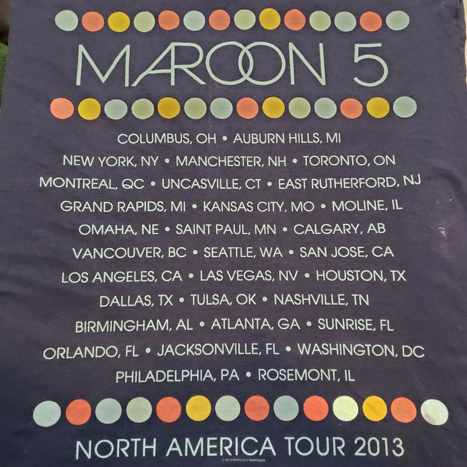 Maroon 5 Size M Dark Blue T Shirt Concert Tour 2013 Adam Levine Tee