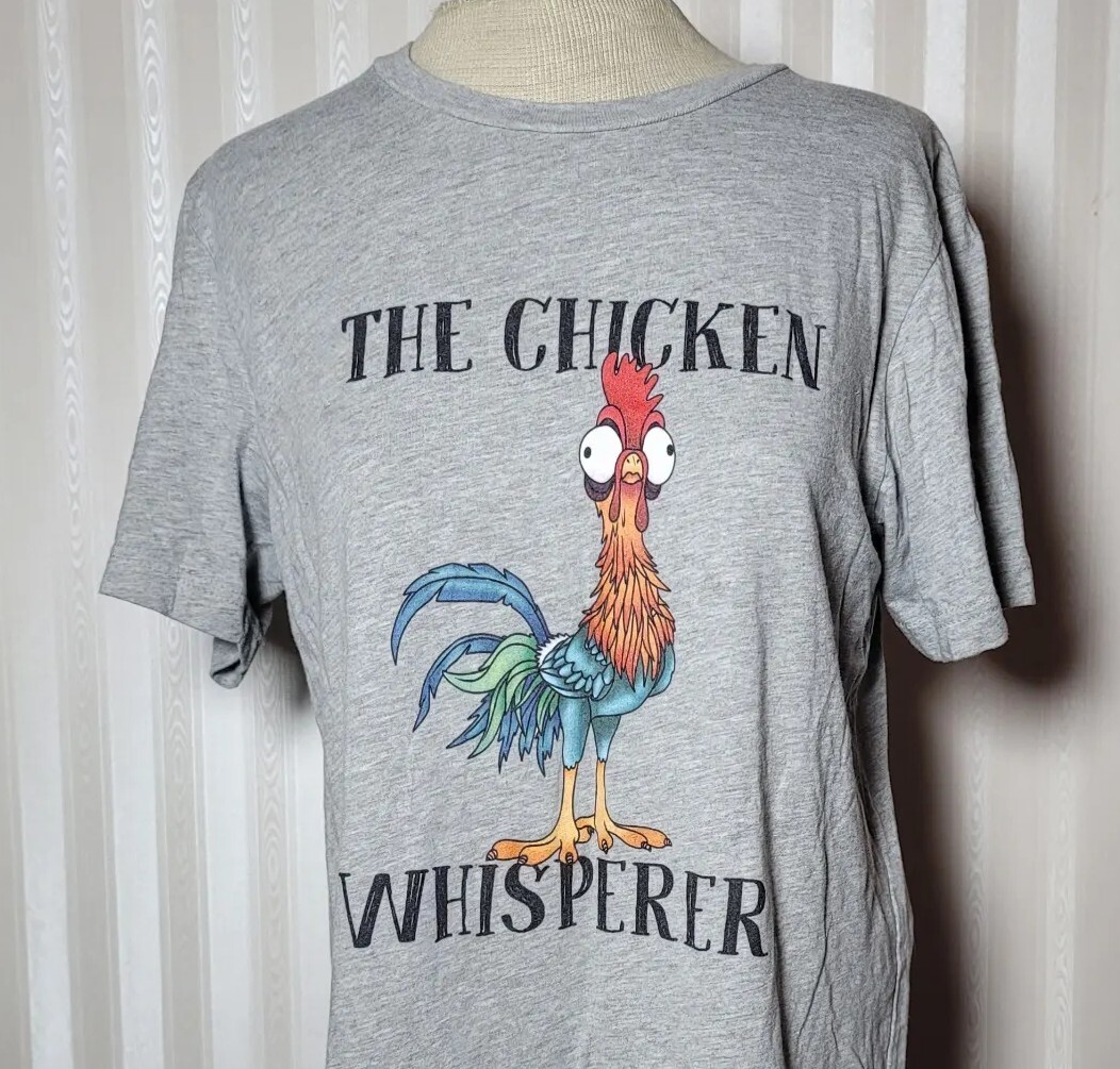 The Chicken Whisperer Unisex Sz M T-Shirt Gray Funny Chicken Lover Farm Ranch