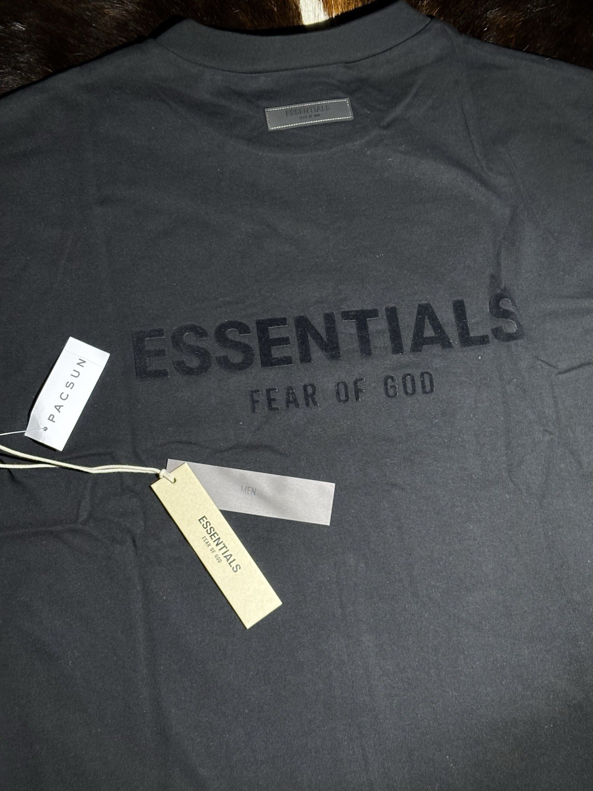 Essentials Fear of God Men’s Black Logo Short Sleeve Crew Neck T-Shirt L NWT