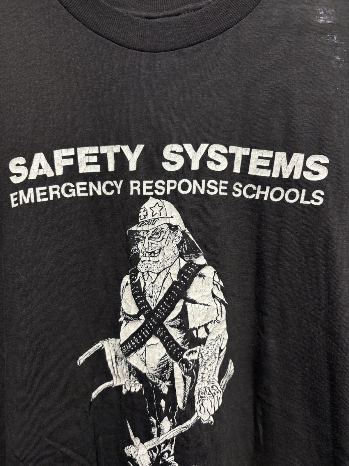 Vintage Firefighter Emergency Response School Funny Fireman T Shirt Fits Large