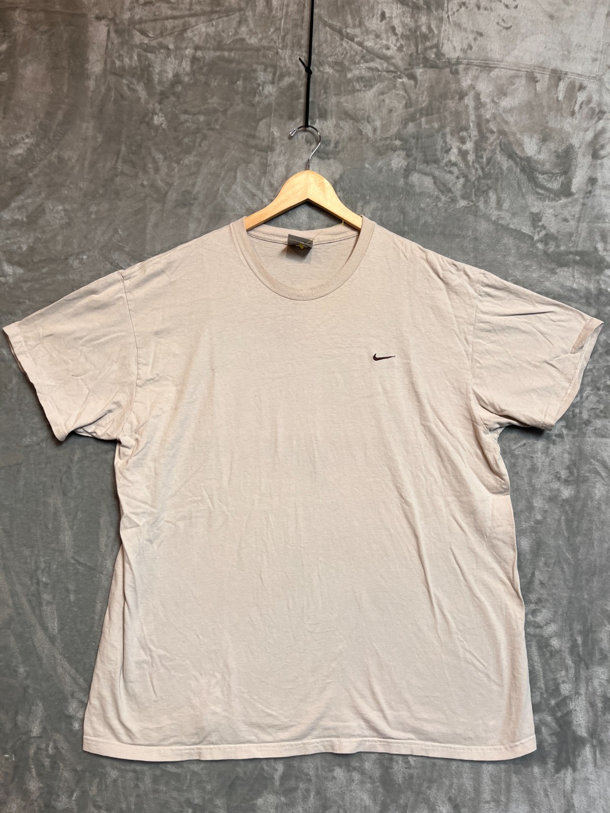 Nike Y2K Vintage T-Shirt Embroidered Mini Swoosh XXL Beige Oversized Fit