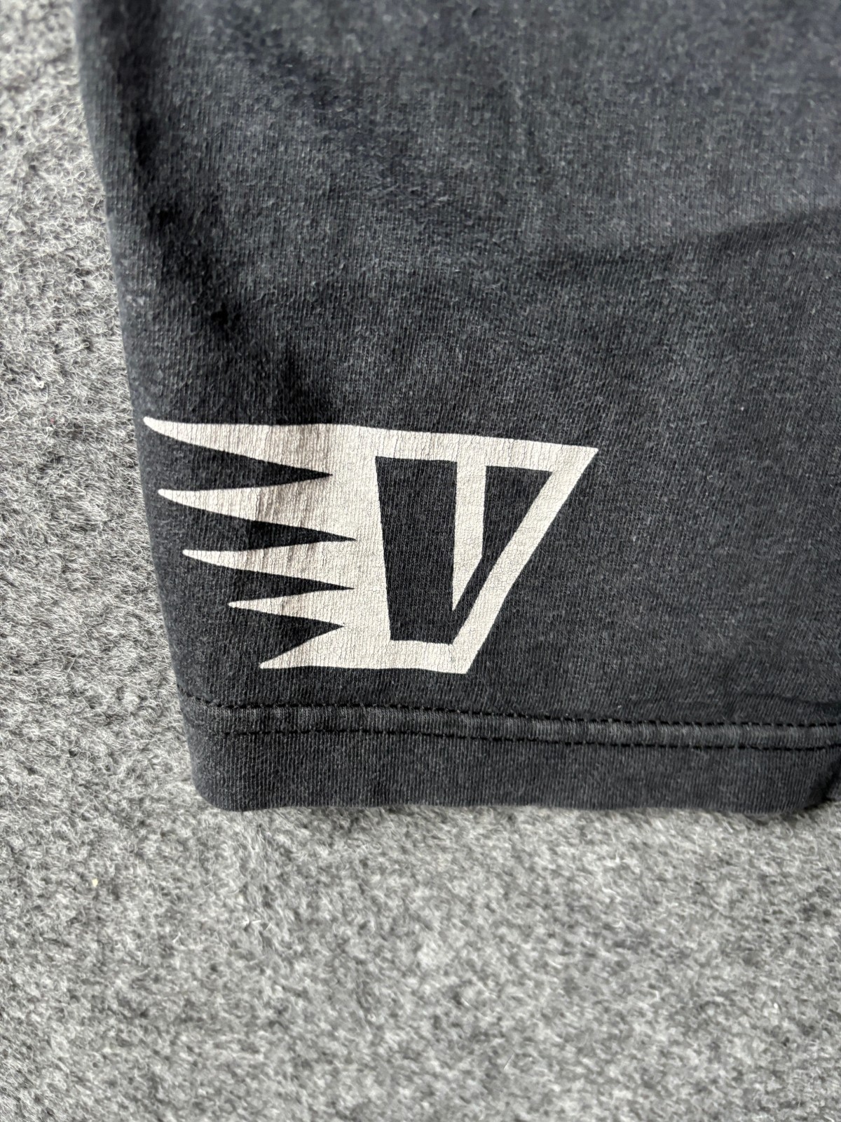 Villager Clothing Trucking Mens Medium T-Shirt Top Graphic Print Logo Black Grey