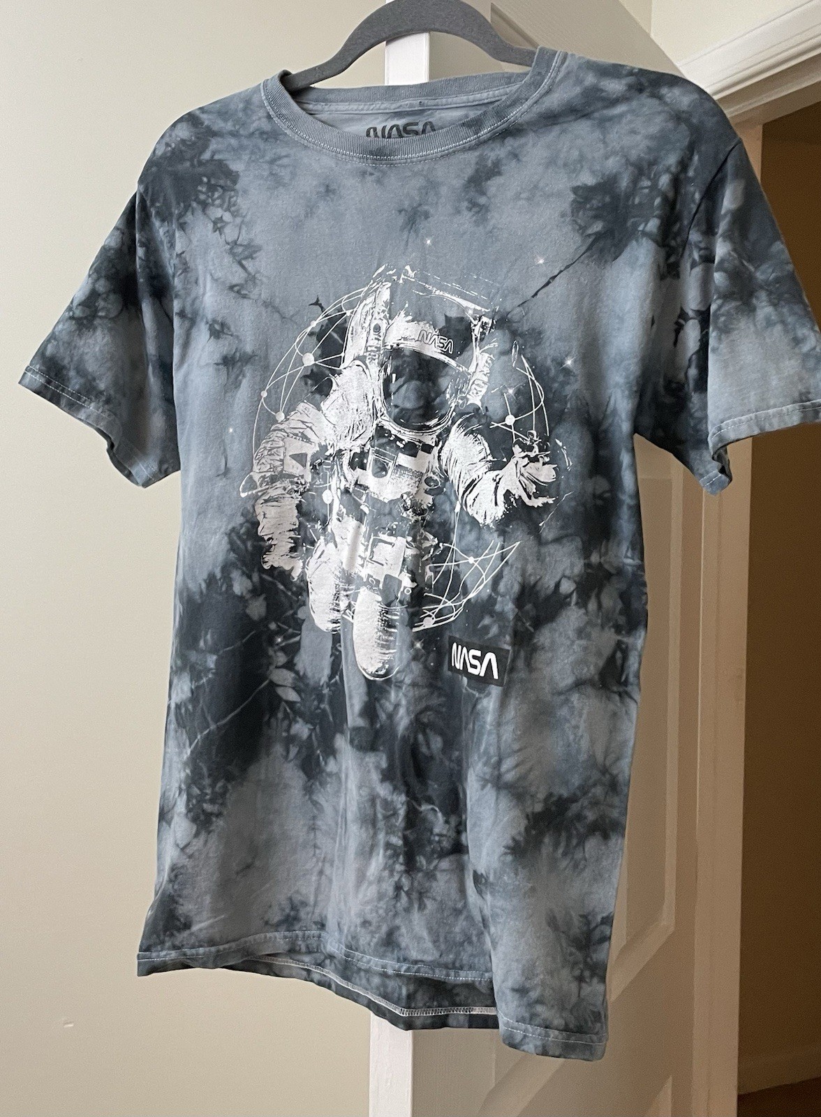 Nasa T-Shirt Gray Tie Dyed Space Graphic Short Sleeve Pullover Men’s Small
