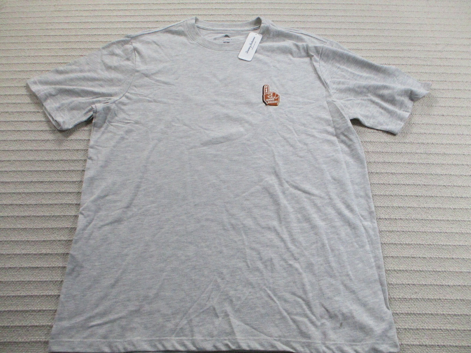 Tommy Bahama Men Beer Shirt Medium Gray Football Thirst Round Draft Crew Tee New