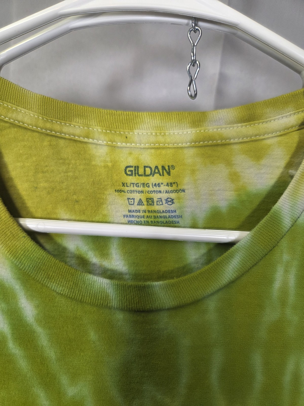 HANDCRAFTED Gildan G500 XL Lightweight Cotton Green Yellow Tie-Dye Unisex Tee
