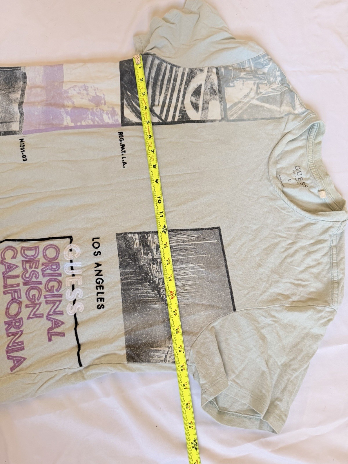 Vintage GUESS Men’s “Original Design California” Graphic T-Shirt