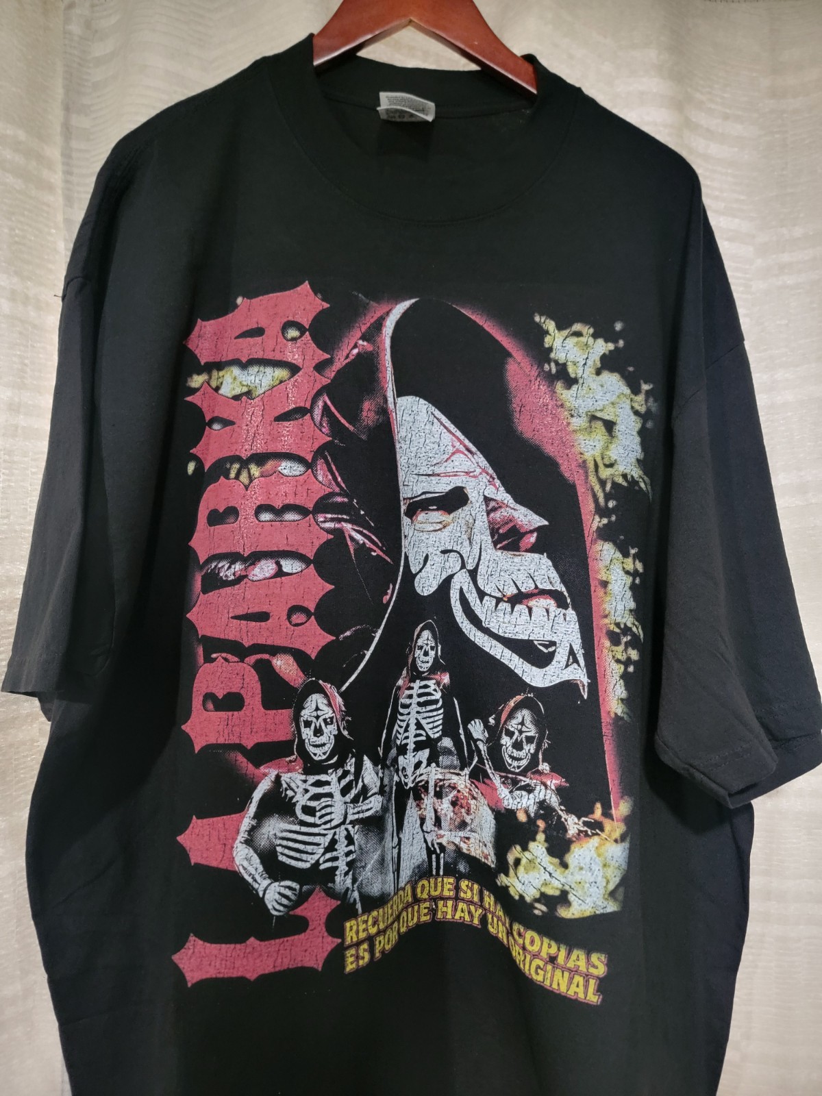 LA PARKA ON A SHAKA HEAVYWEIGHT GARMET DYED T SHIRT “MODERN”