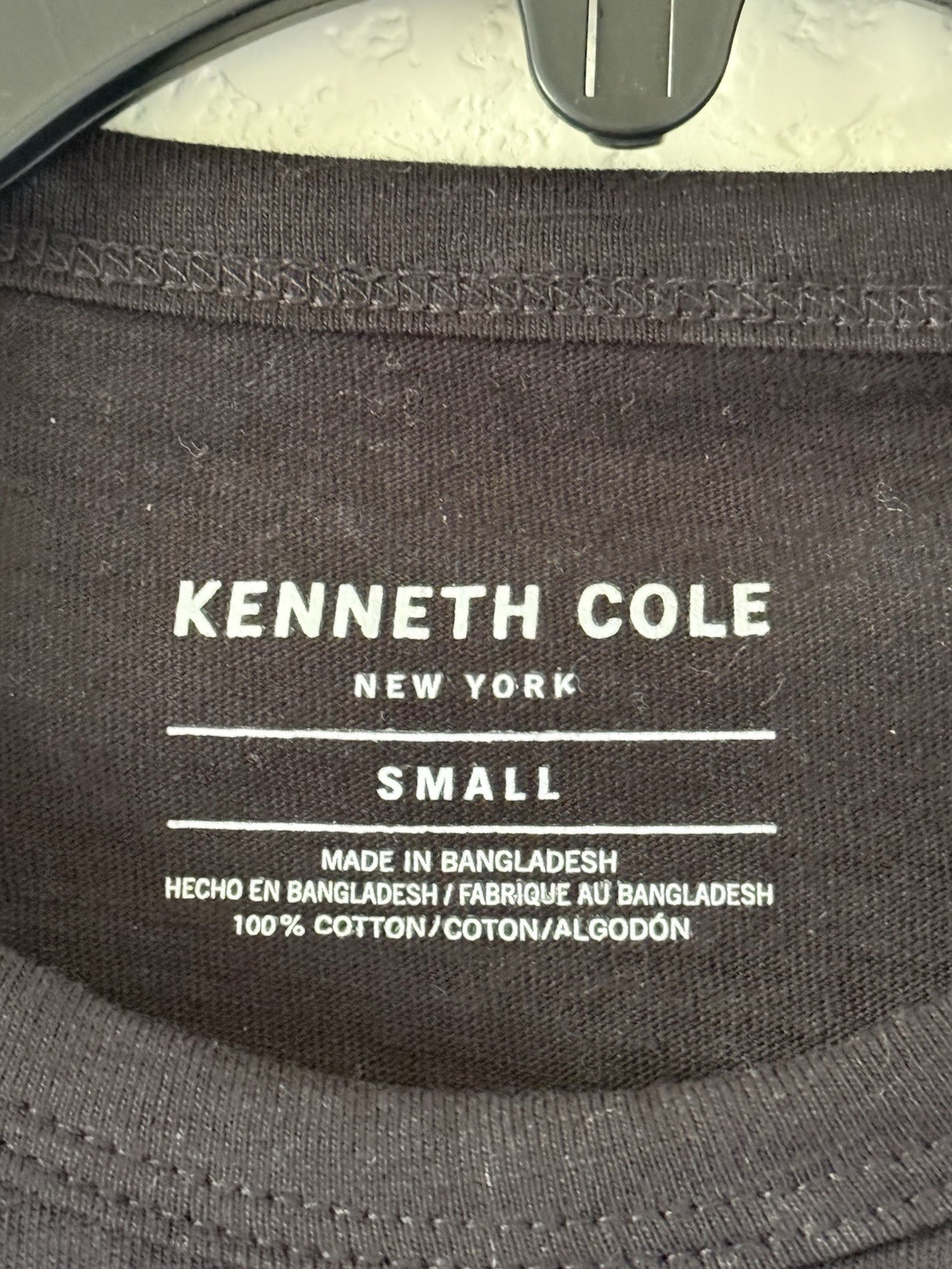 Kenneth Cole Small Black Classic Knit Pocket T-Shirt Super Soft 100% Cotton