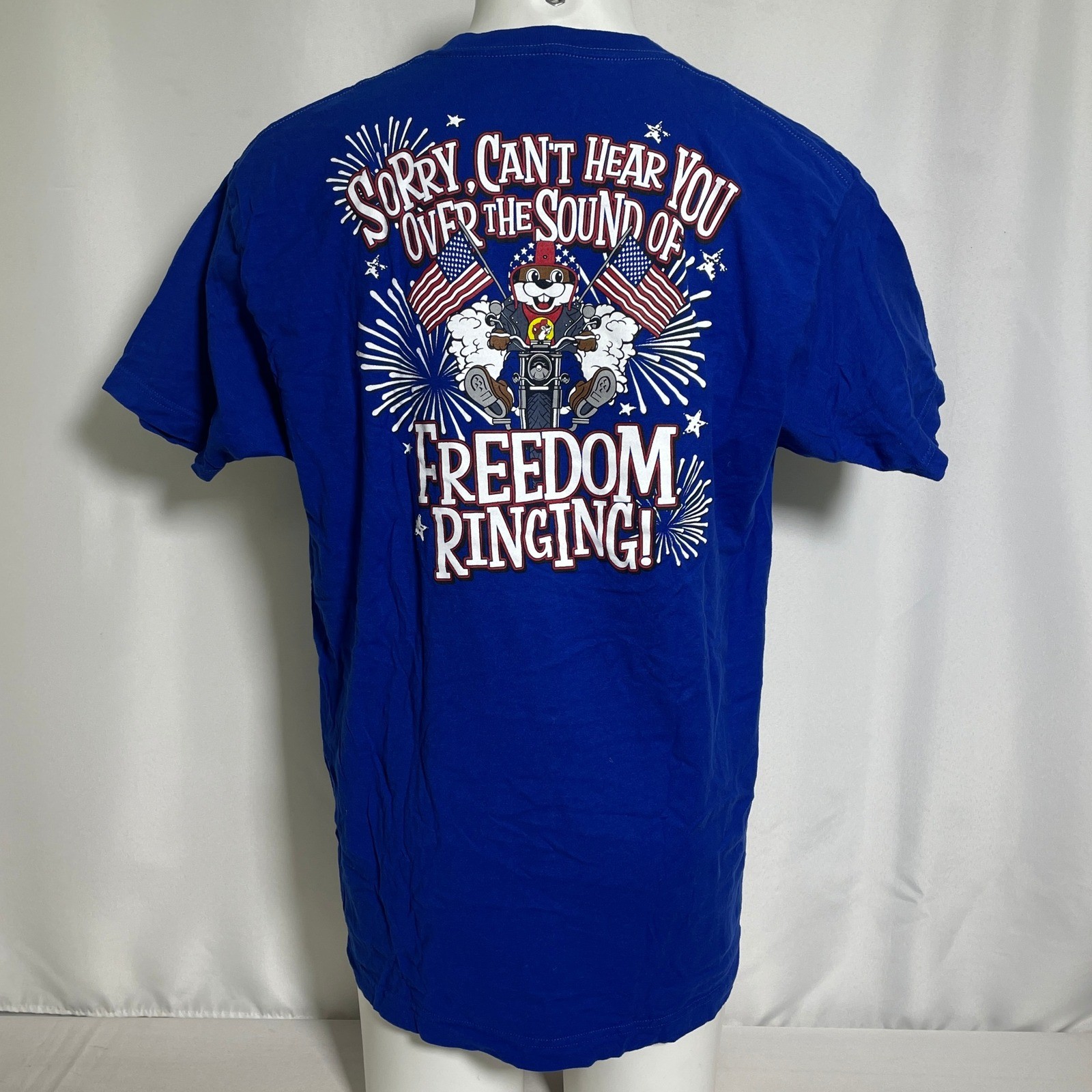 Buc-ee’s Independence Day Summer Freedom Ringing Blue T-Shirt Men’s XL