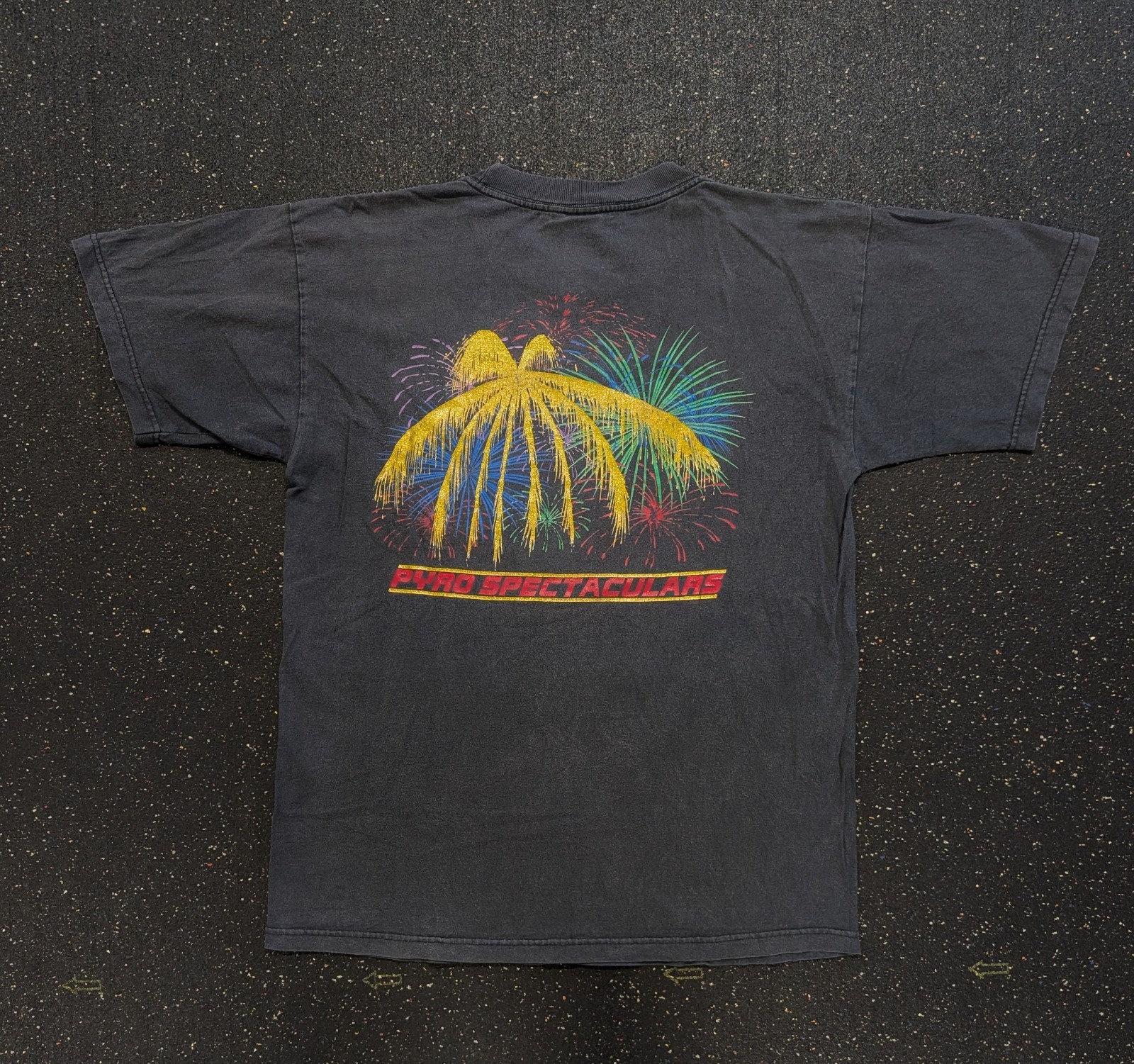 VINTAGE Pyro Spectaculars T-Shirt Large Black Fireworks Graphic Pocket Tee USA