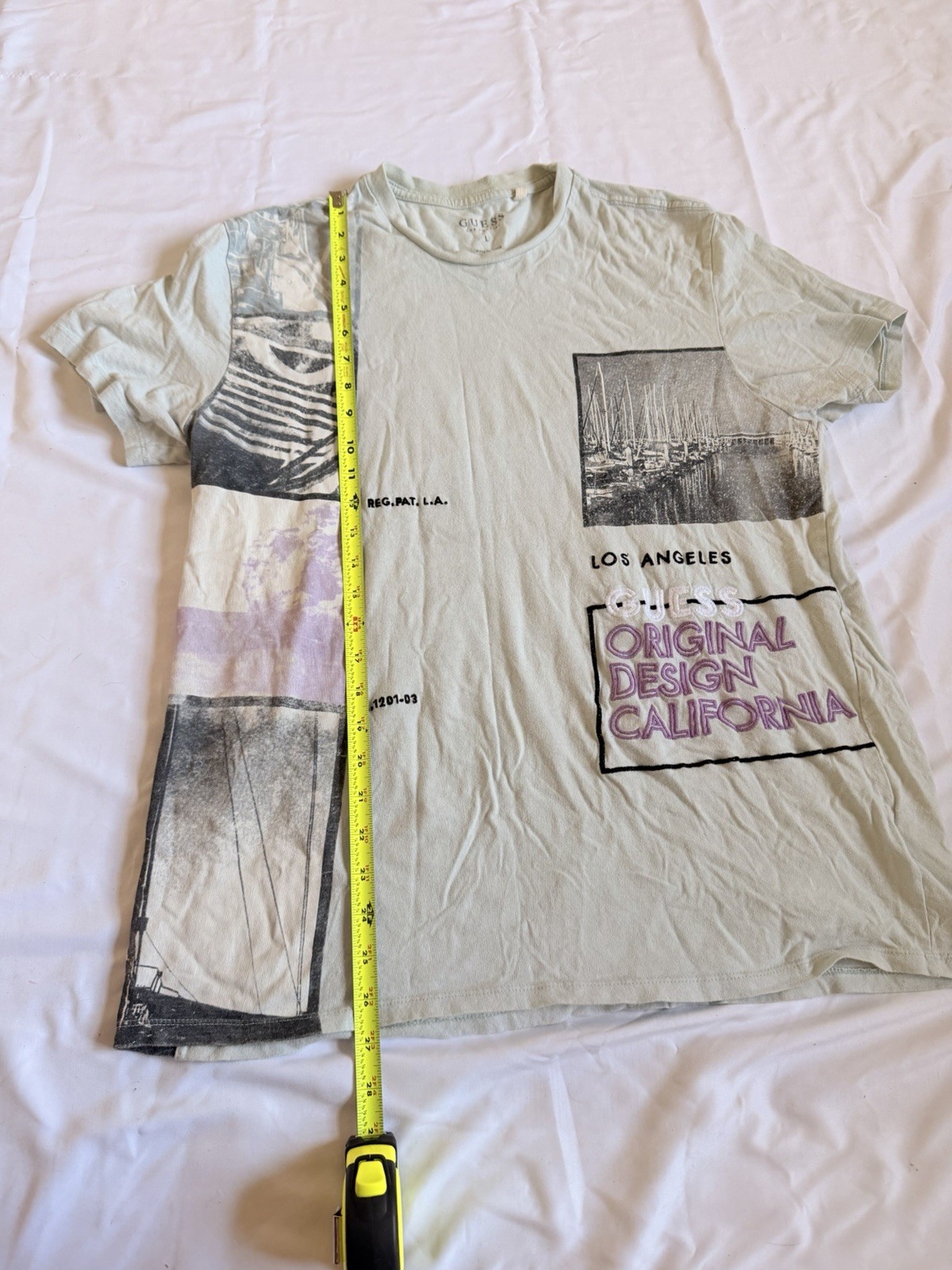 Vintage GUESS Men’s “Original Design California” Graphic T-Shirt