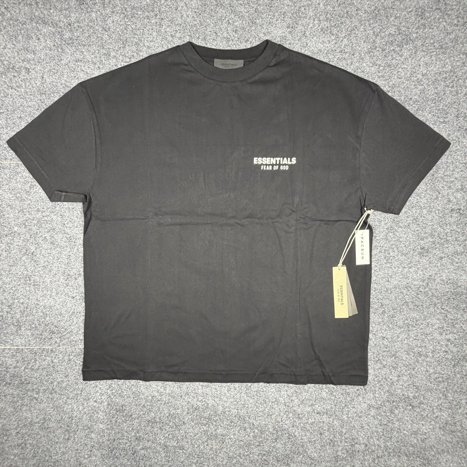 Fear of God Essentials T-Shirt Black Boxy Logo Graphic Tee Mens
