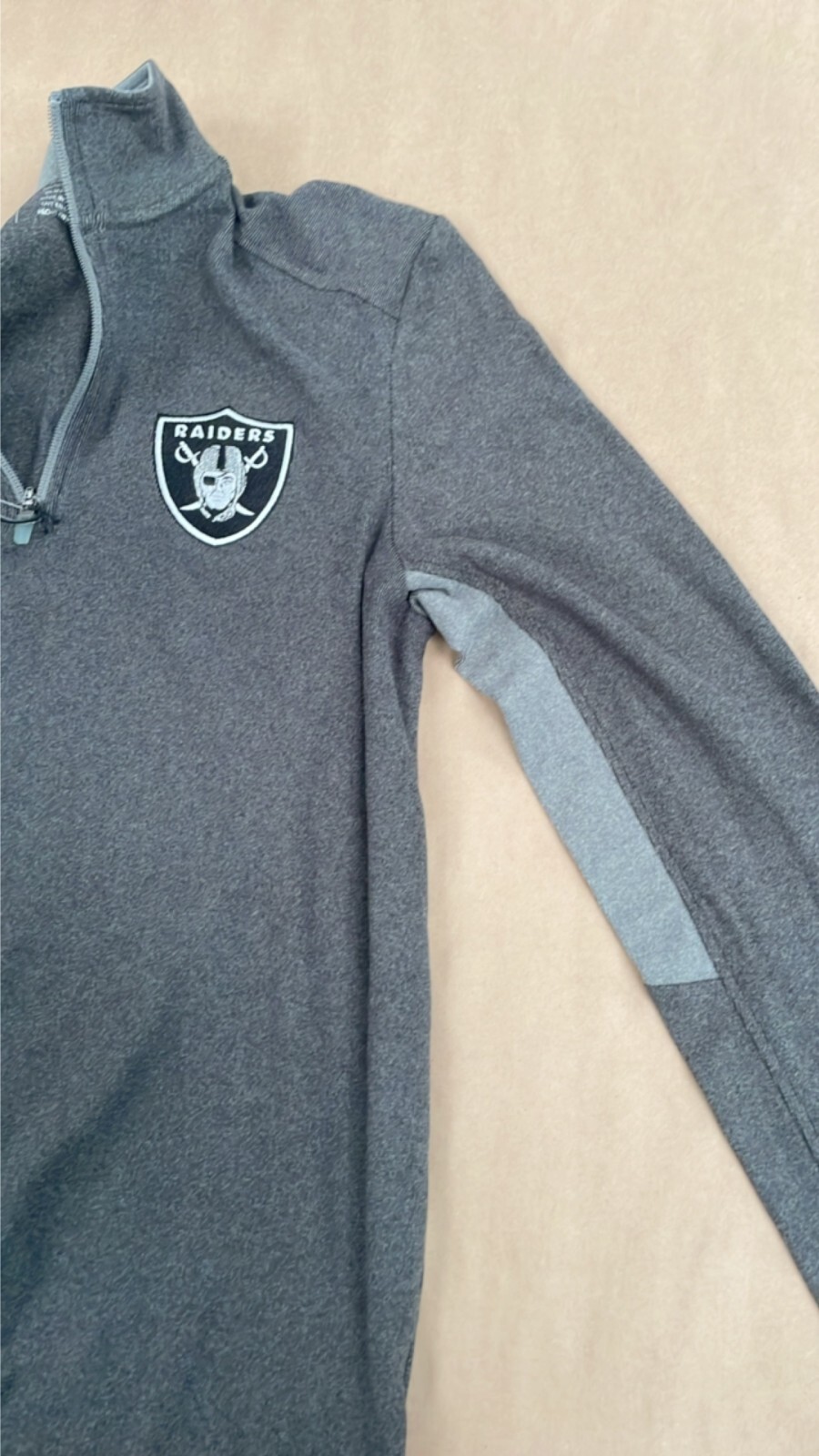 Antigua Men’s Las Vegas Raiders Long Sleeve Quarter Zip Pullover Gray Multi Size