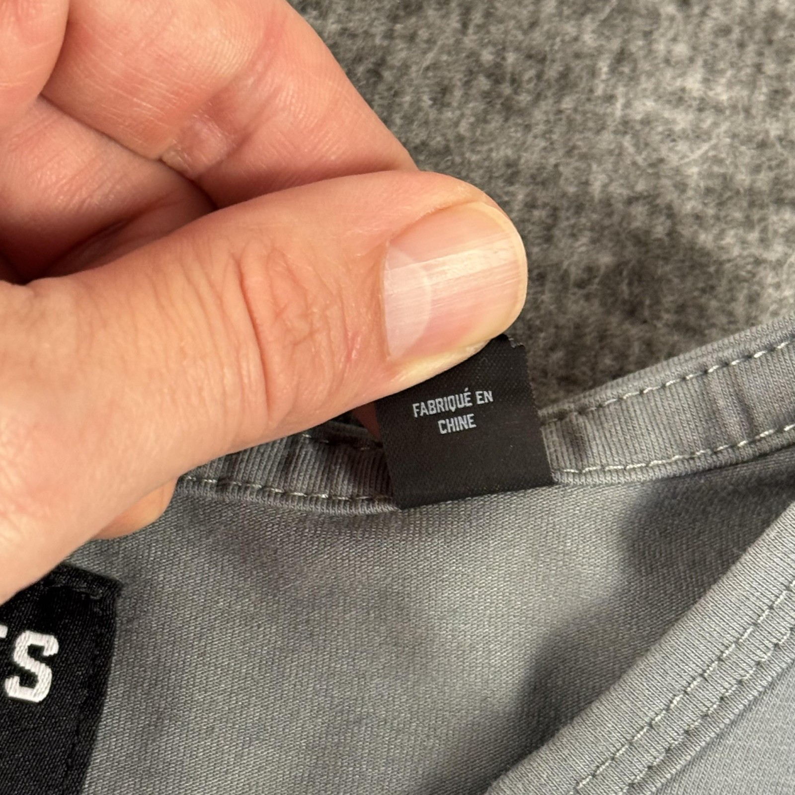 Cuts Shirt Mens Medium Gray Curve-Hem Pyca Pro Performance Stretch Crewneck Tee
