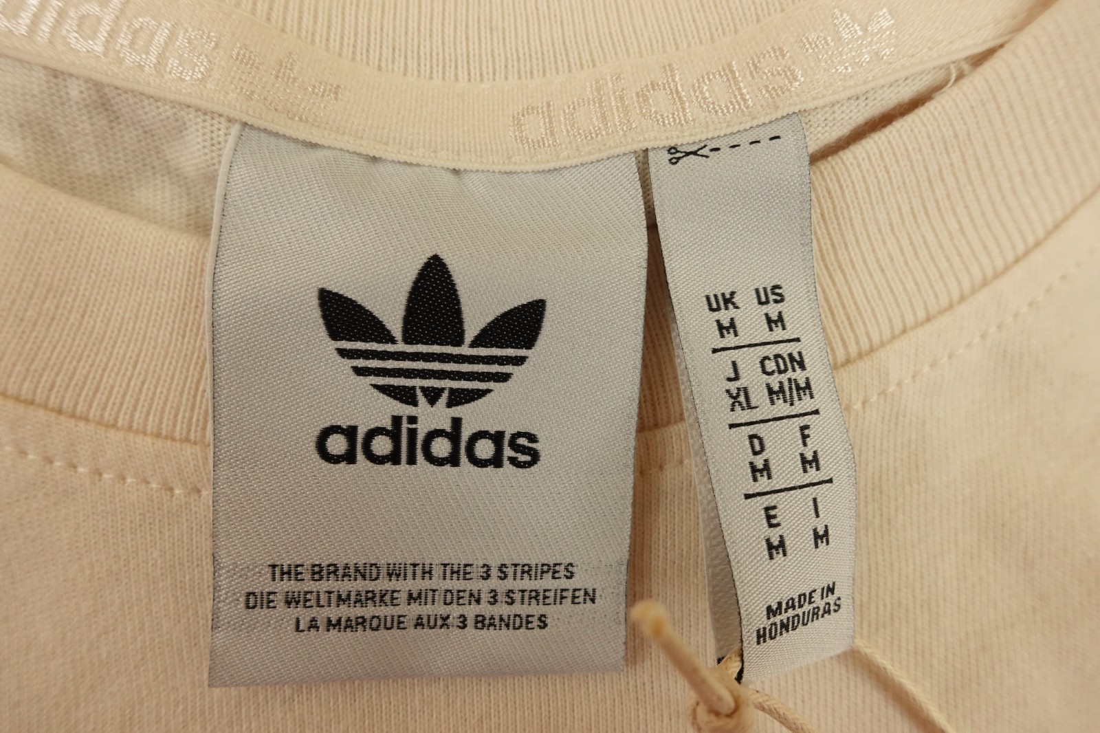 Adidas Originals Mens Medium Wonder White Trefoil Logo Short Sleeve T-Shirt NWT
