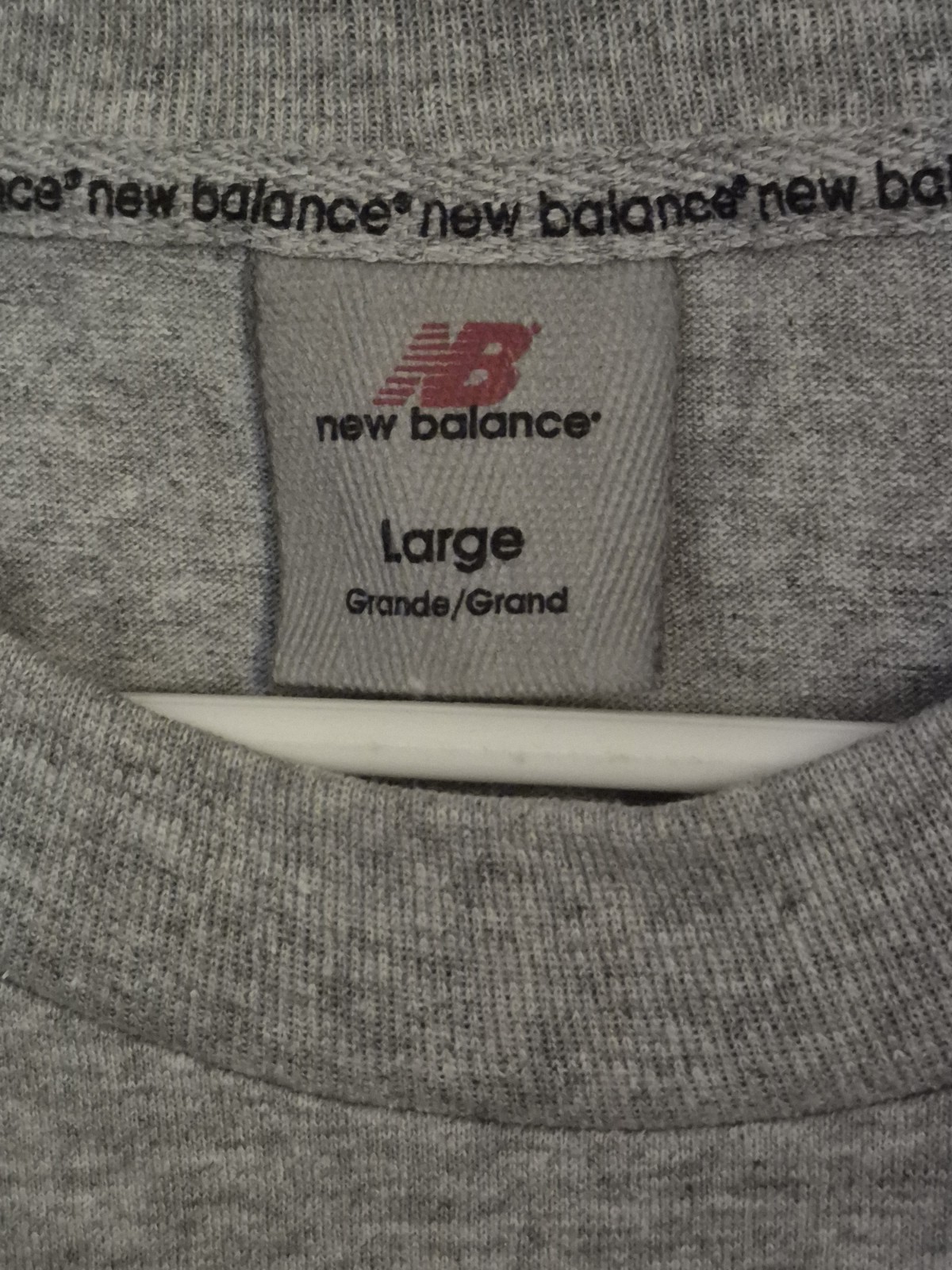 New Balance Men’s Gray W/ Red & Black Logo Short Sleeve Crew Neck T Shirt Large