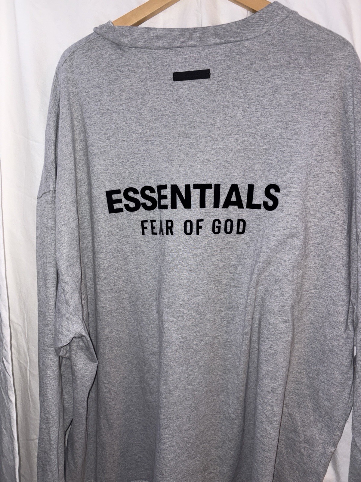 Essentials Men’s XL Gray Graphic Logo Crew Neck Long Sleeve T-Shirt