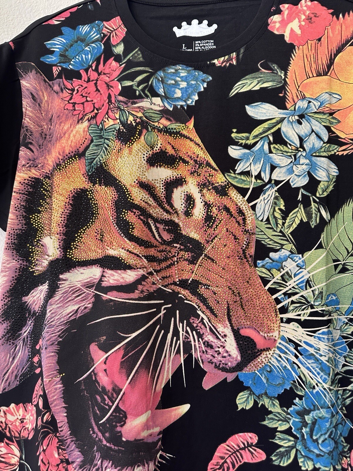 Heads or Tails Men’s Rhinestones Beaded / Black T-shirt Roaring Tiger Size L