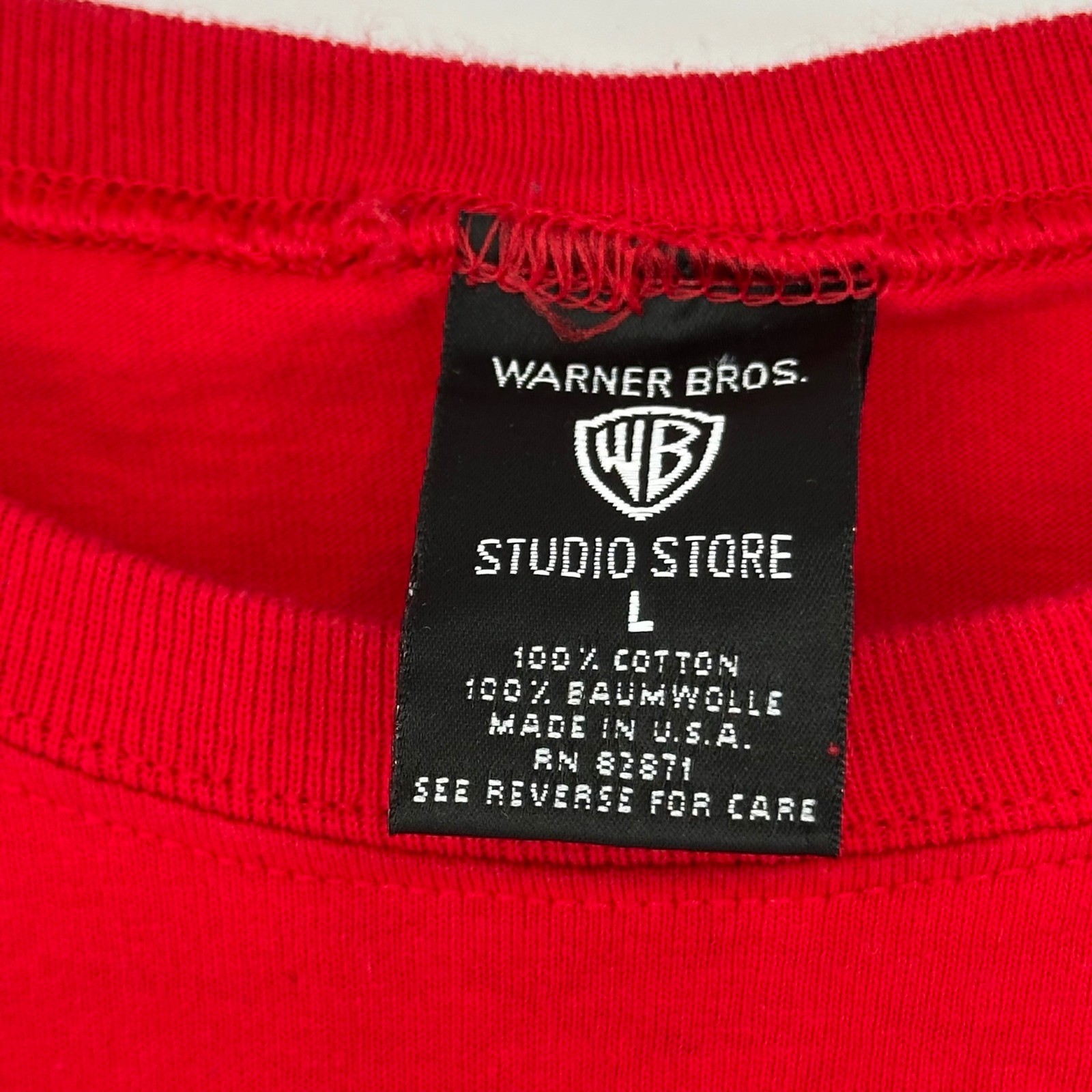 Vintage 90s Warner Bros Pepe Le Pew Wanted Single Stitch Shirt Red Large USA