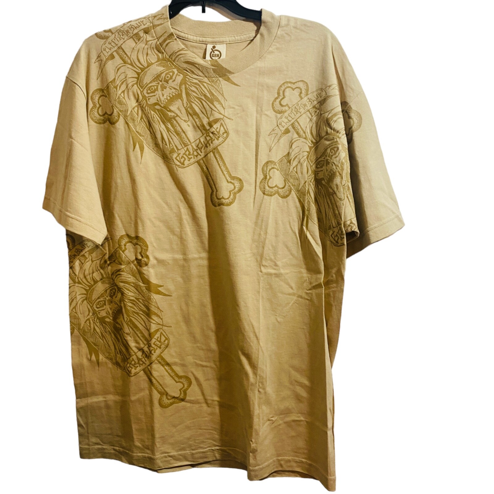 GREEN Apple Tree T Shirt Men’s Size Large Beige Short Sleeve Crewneck Vintage