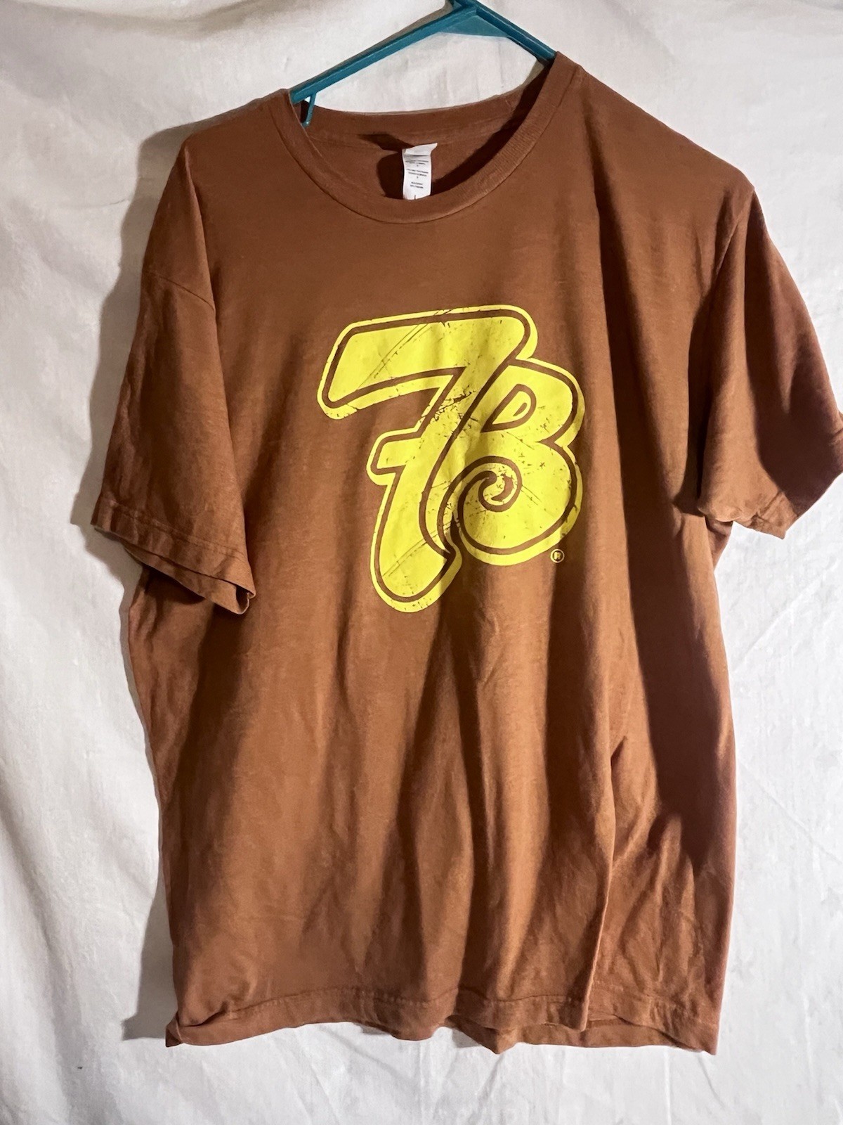 7 brew coffee Tee shirt Burnt Orange & Yellow L