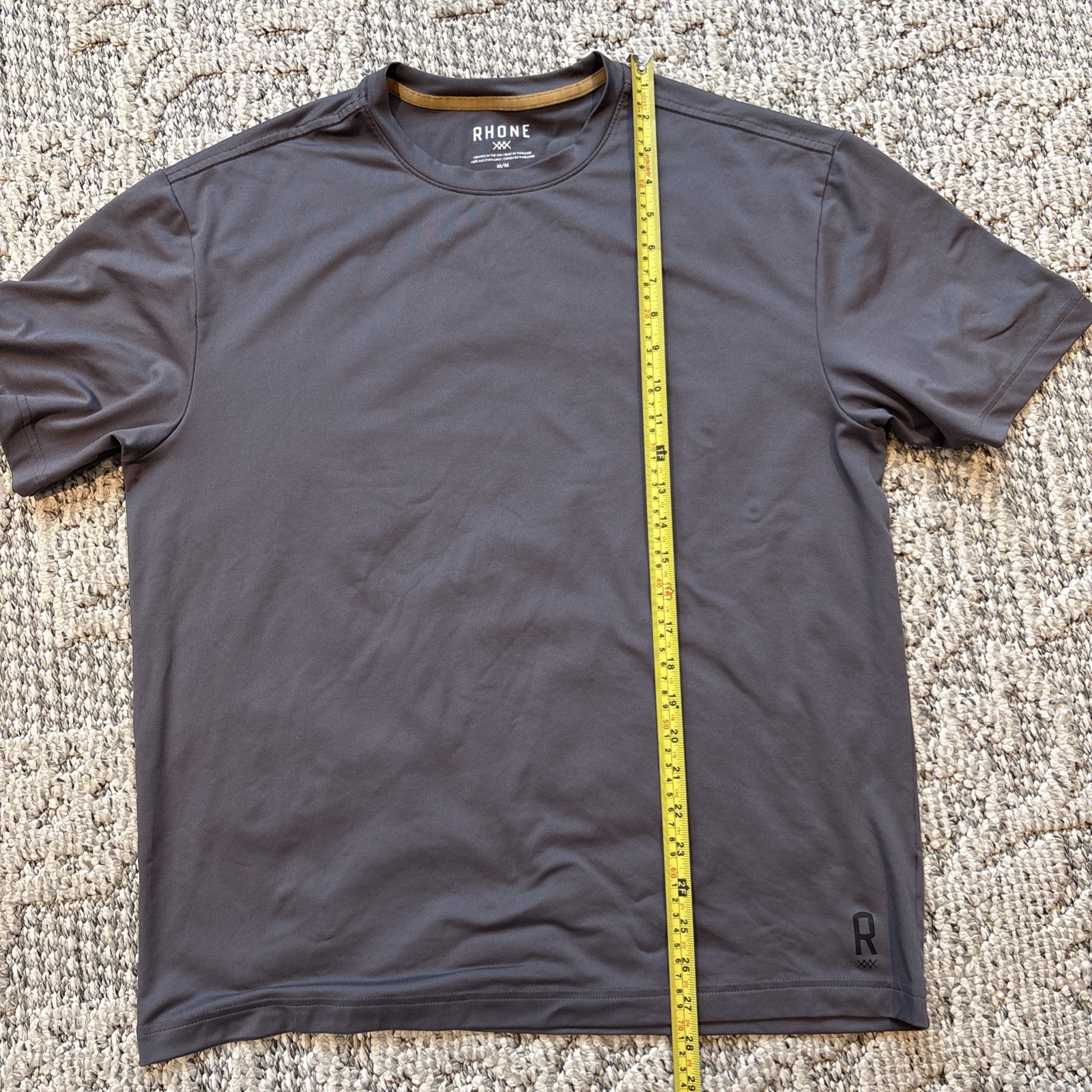 Rhone Element Shirt Mens Medium Charcoal Gray Cotton Blend Short Sleeve Tee