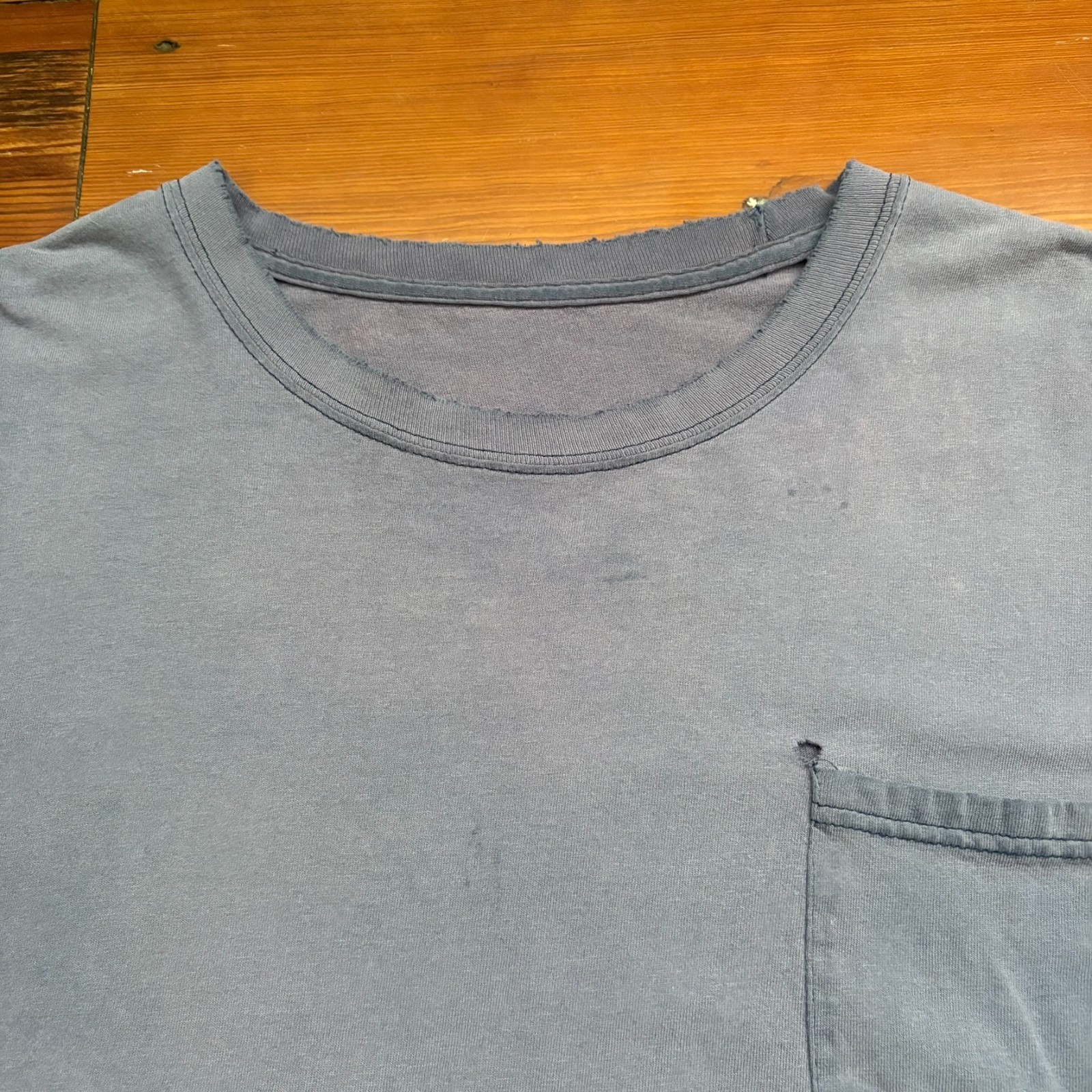 Vintage Gradient Sun Faded Pocket T-Shirt Men’s Size XL Blue WIP Work Worn
