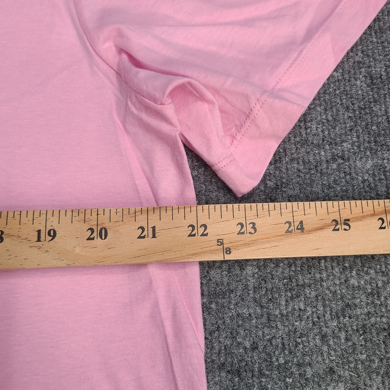 Nike Shirt Mens Large Pink White Futura Logo Sportswear Lightweight Cotton Tee