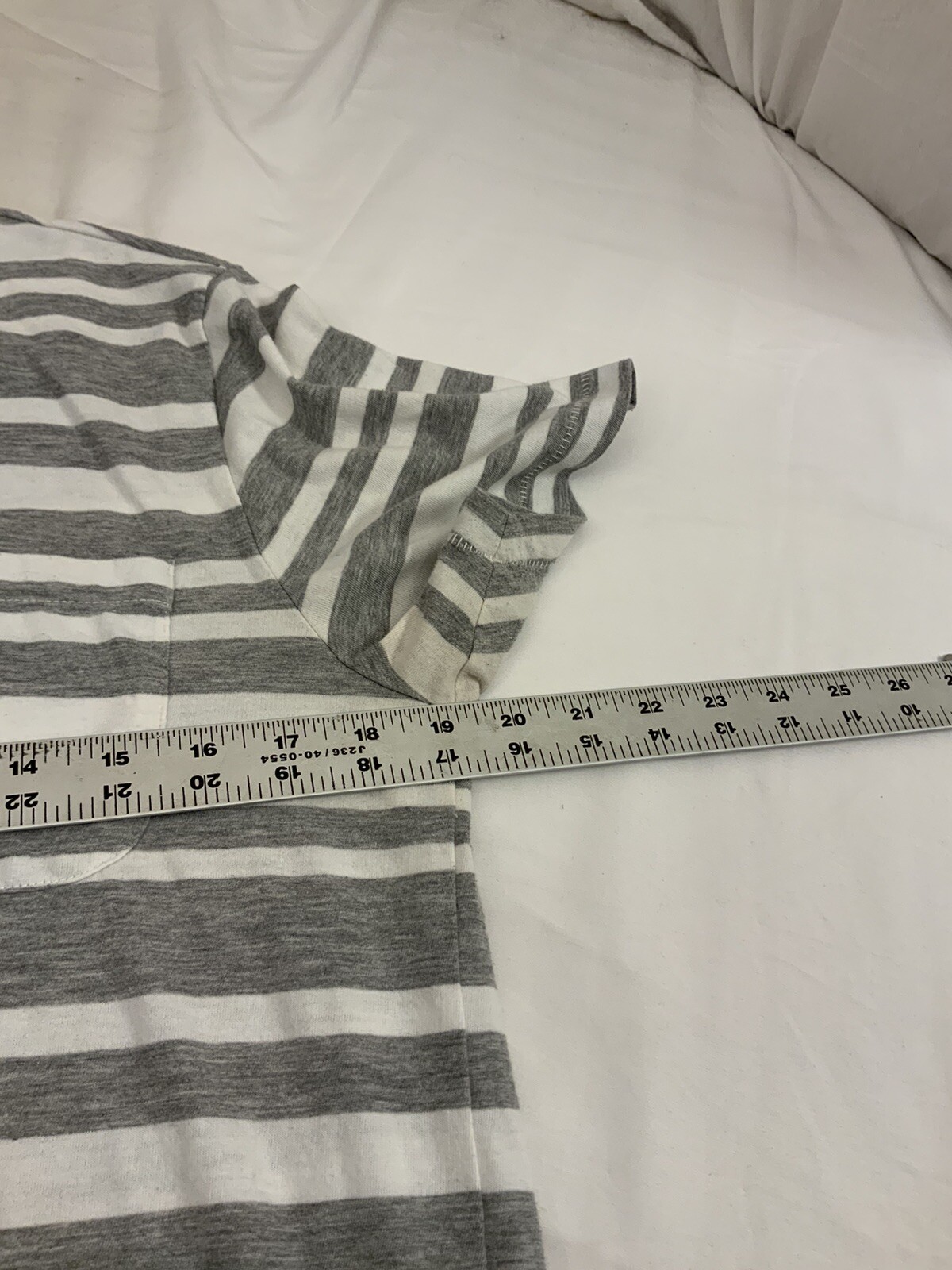 Bonobos T Shirt M Gray Stripe Cotton Poly Slim Fit Short Sleeve YGI Q2-211