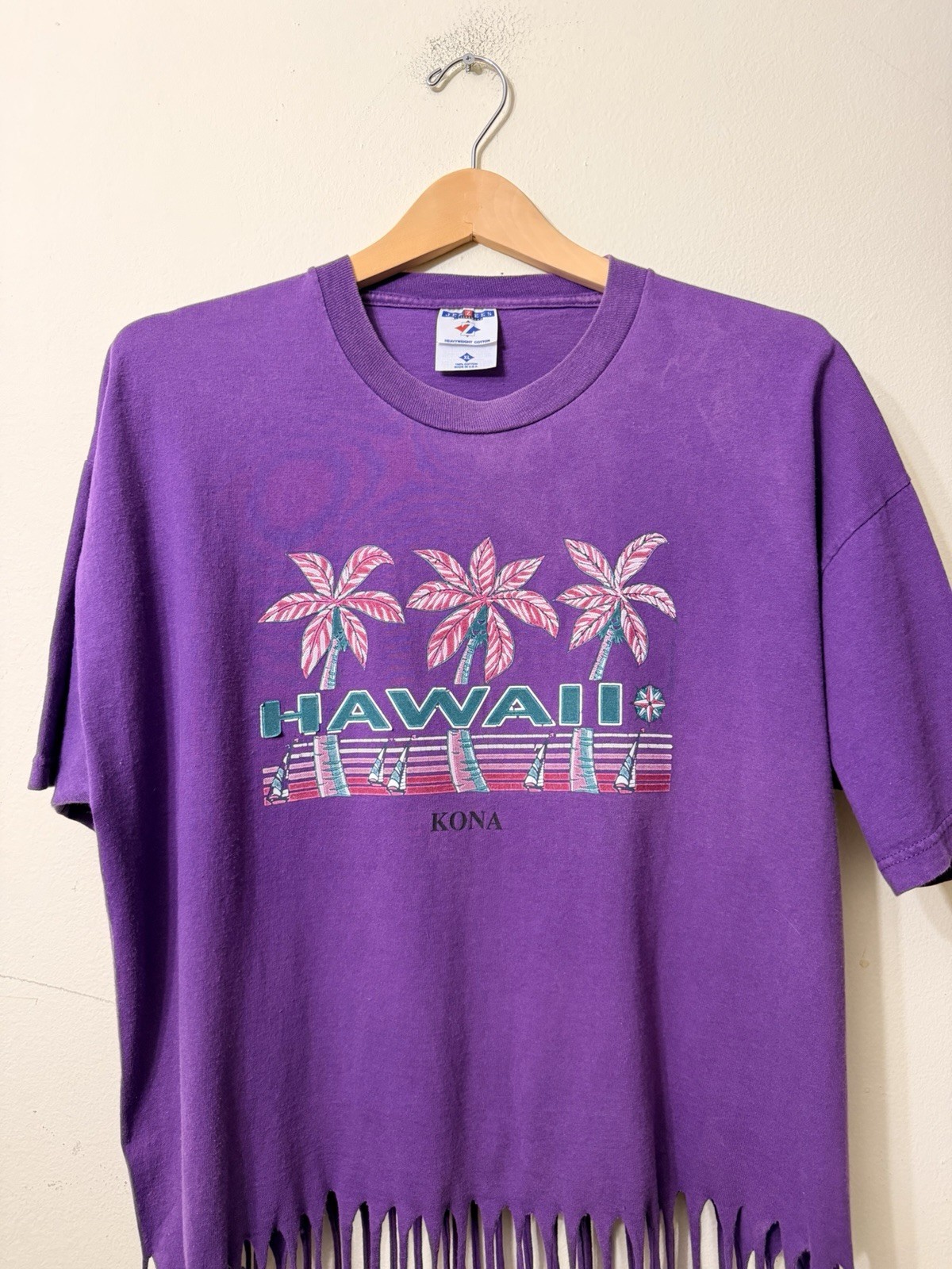 Vintage Kona Hawaii T Shirt Adult Size XL Custom Beaded Bottom 90s Souvenir Tee