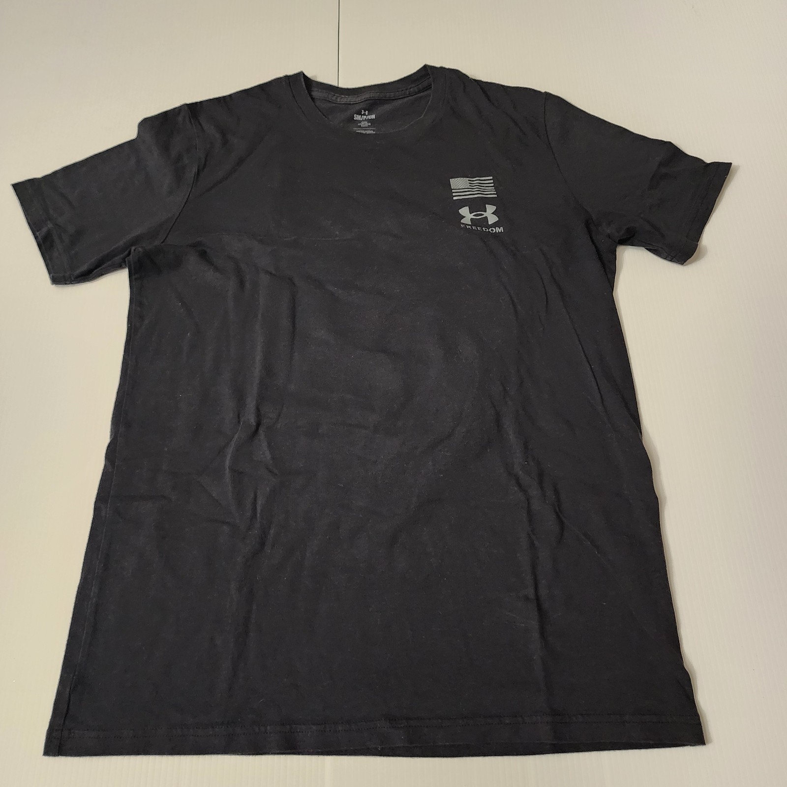 Under Armour Freedom Flag Variation On Back Small Loose Fit Black T-Shirt