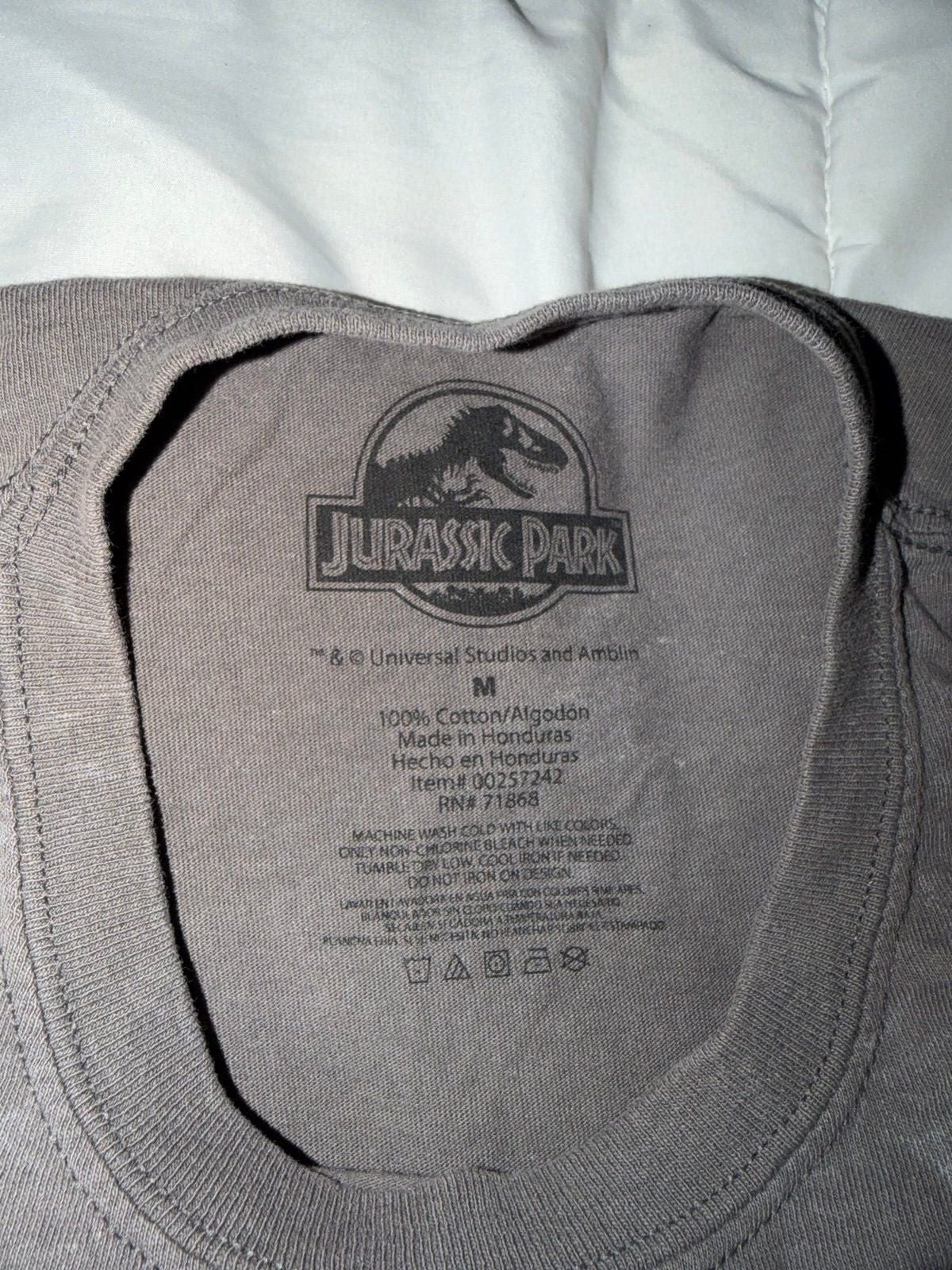 Jurassic Park Gray Velociraptor Shirt Size M