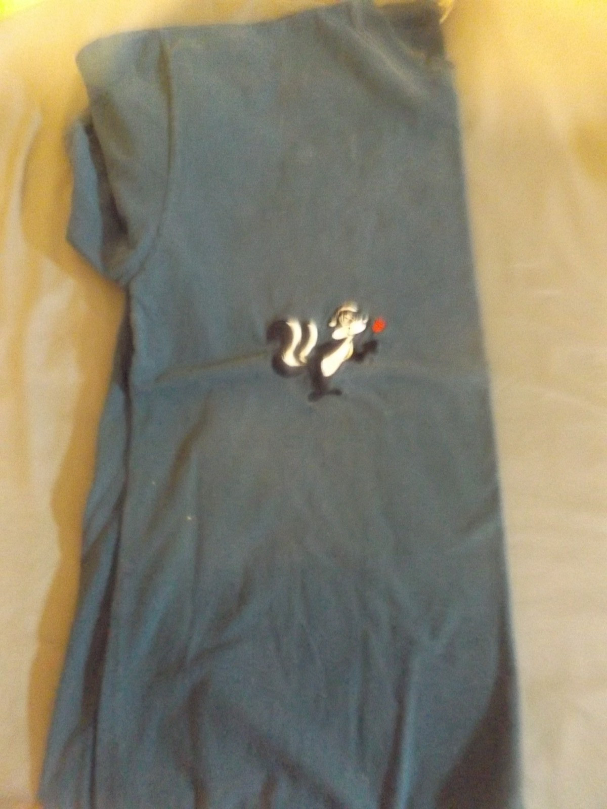Acme Clothing XXL Warner Bros store Pepe Le Pue and cat pocket t-shirt