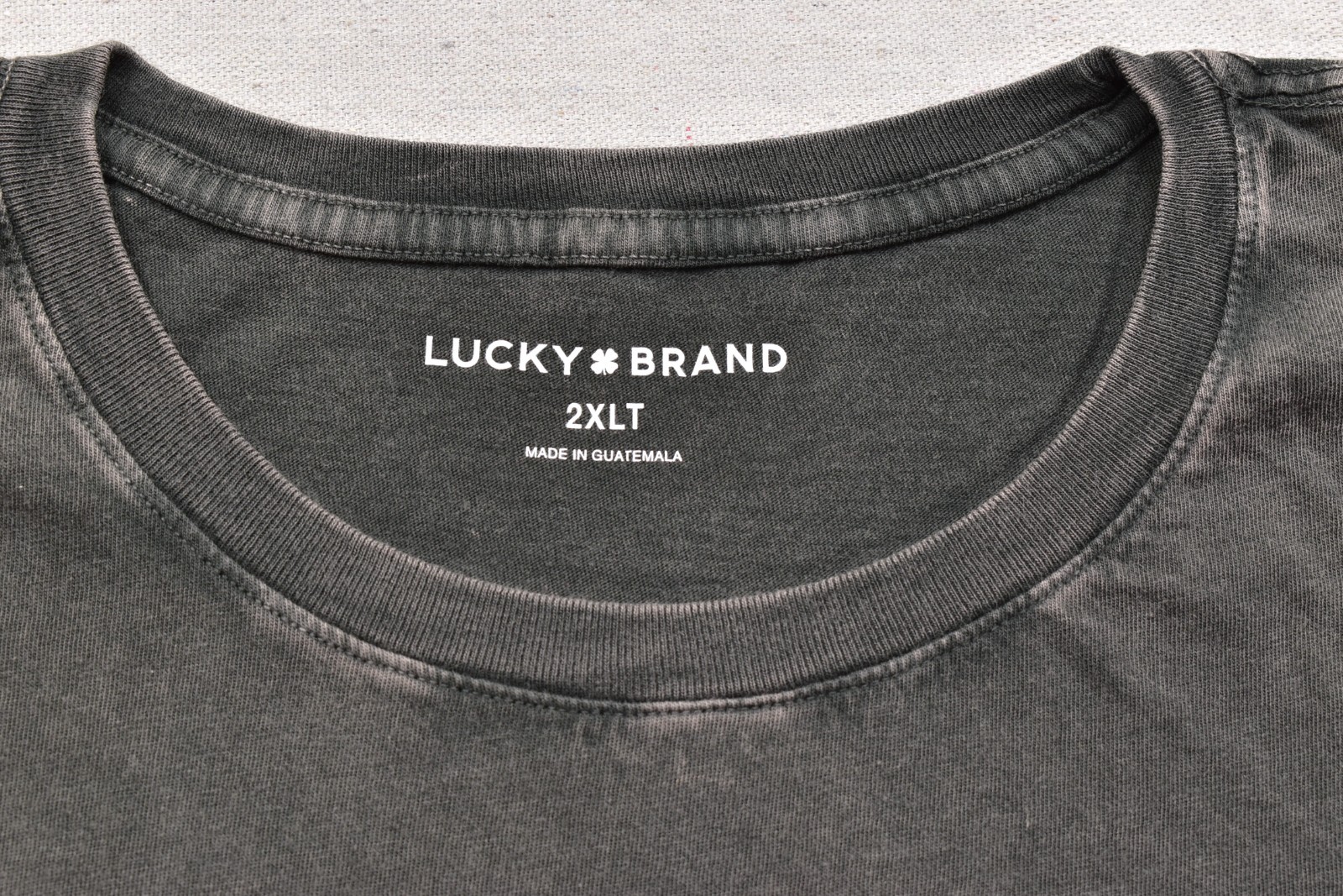 Lucky Brand Men’s Lucky Customs Tee Short Sleeve Raven Crew Neck Size 2XLT NEW