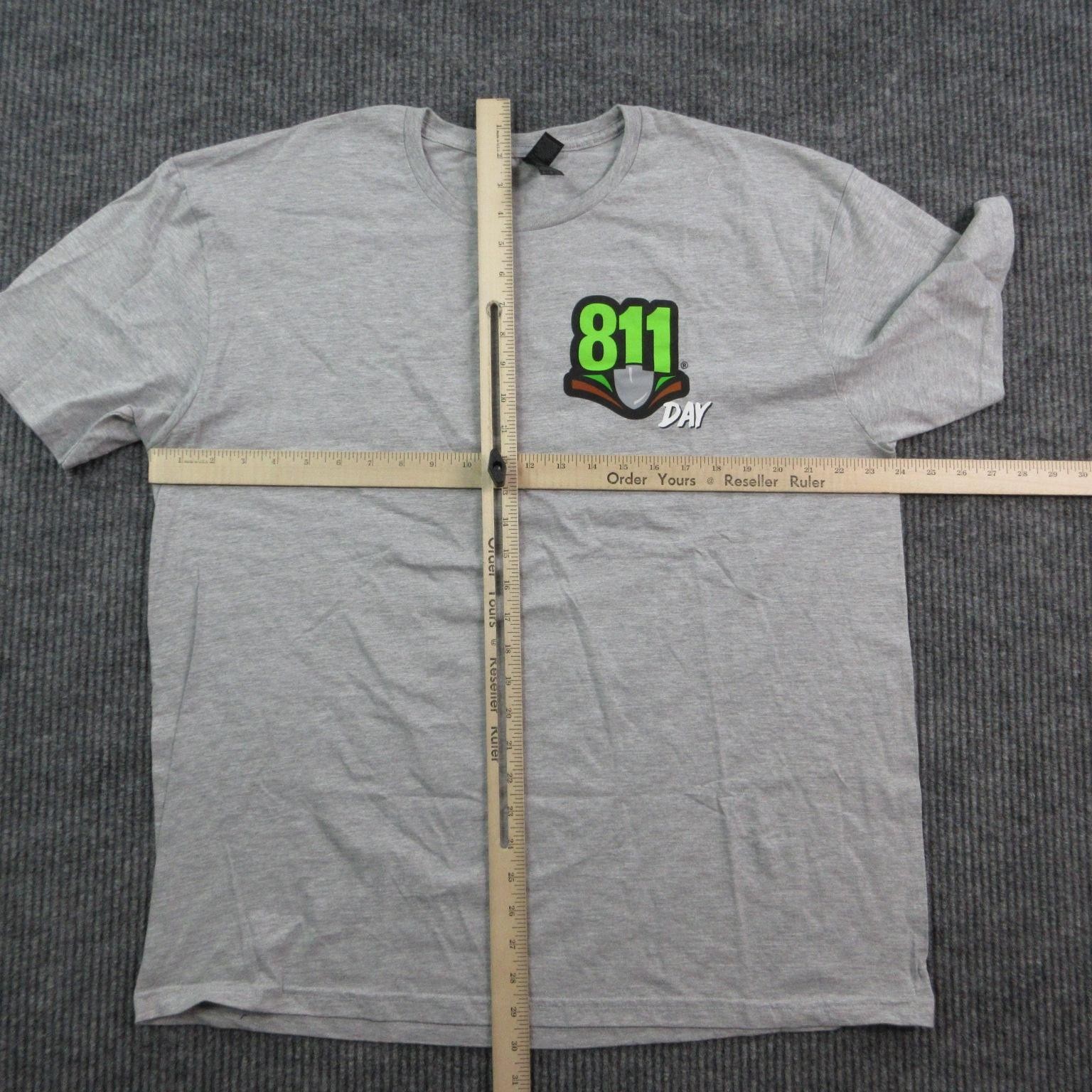 811 Day Texas Shirt Mens XL Gray Graphic Short Sleeve Tee Cotton Poly NWOT