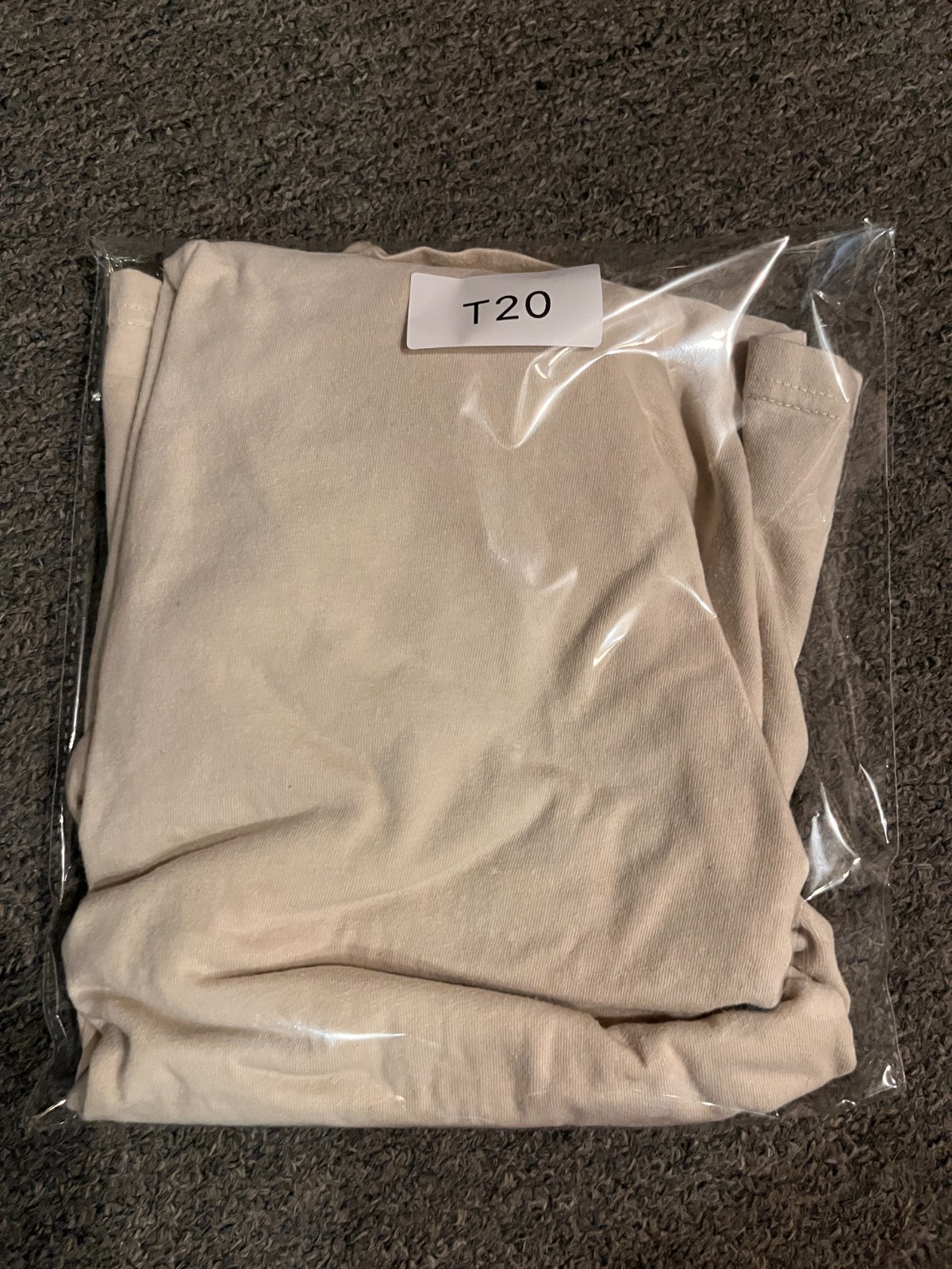 Nike Y2K Vintage T-Shirt Embroidered Mini Swoosh XXL Beige Oversized Fit