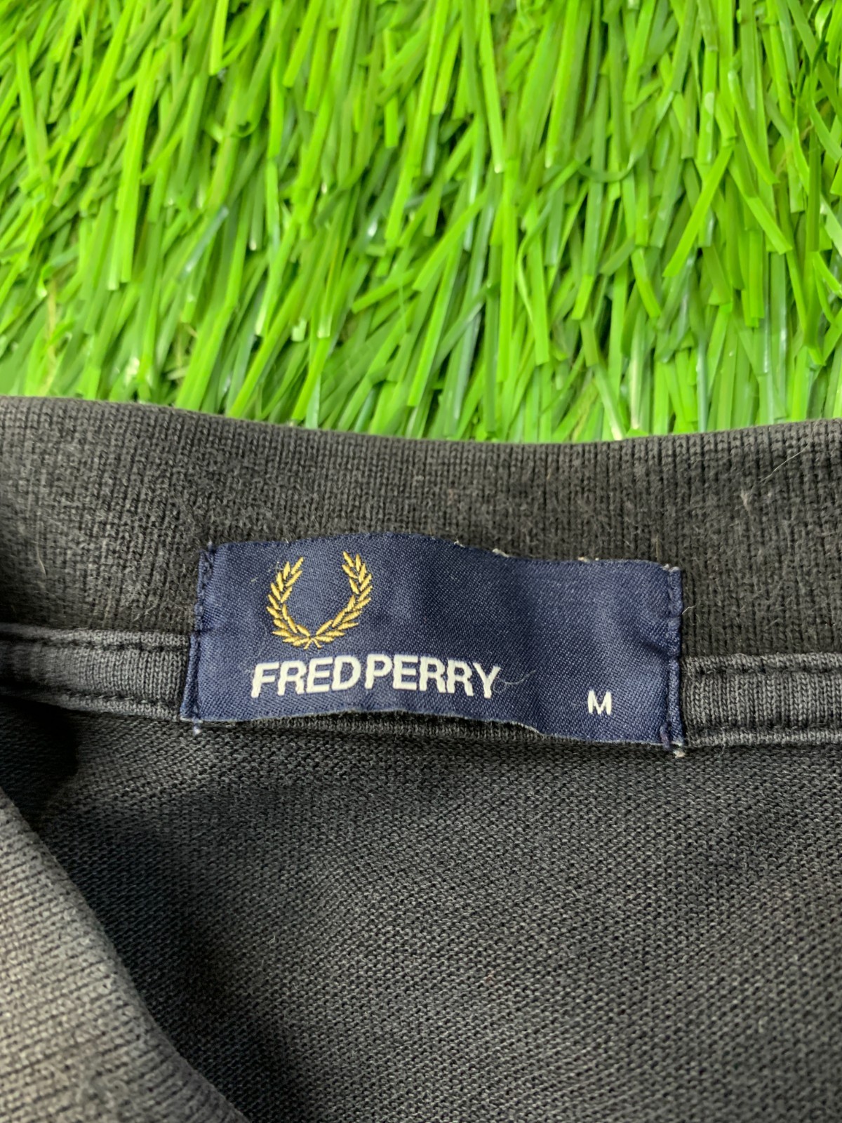 FRED PERRY ORIGINAL MEN CASUAL RARE BLACK AND YELLOW POLO SHIRT JERSEY SIZE M