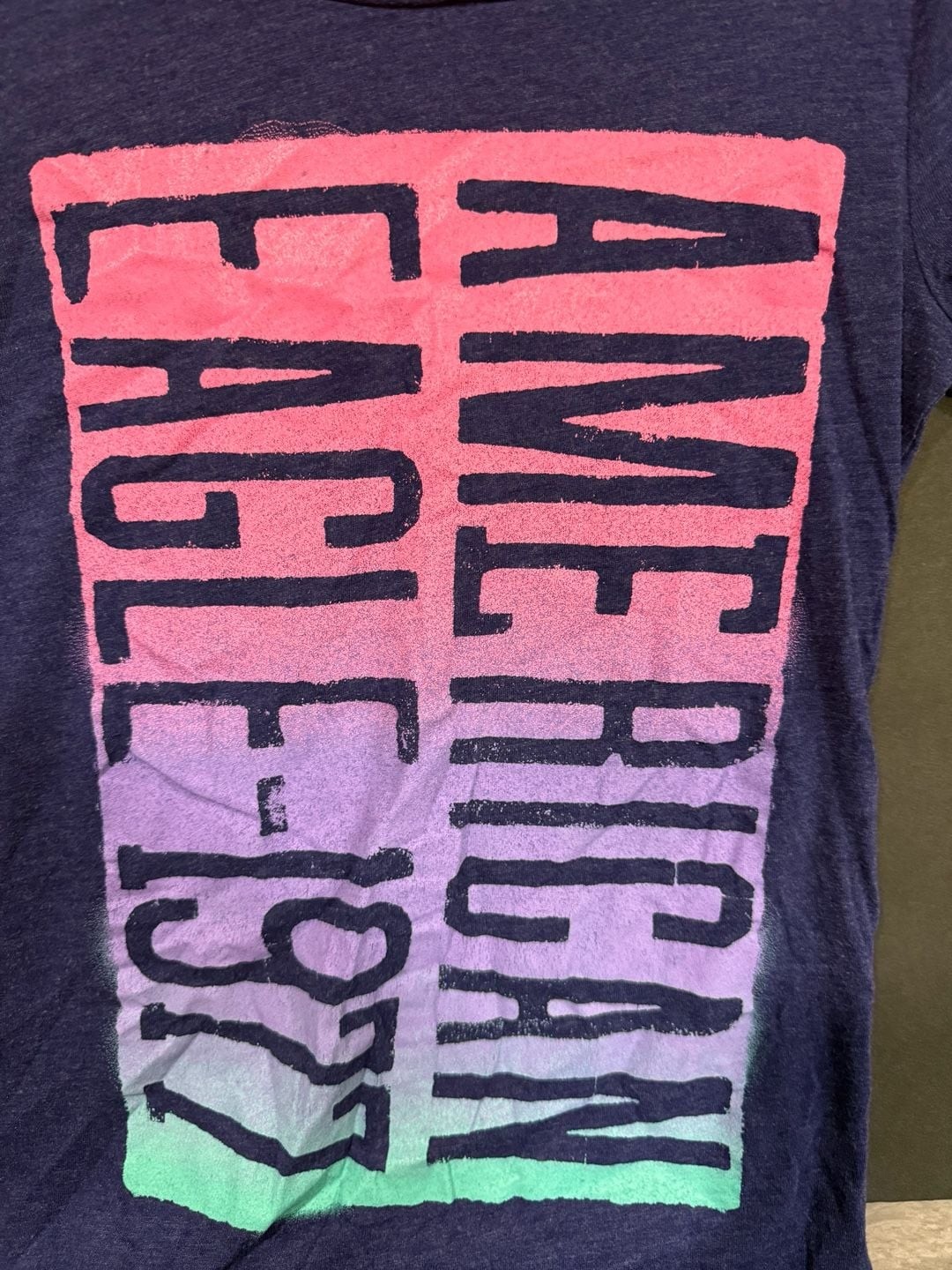 American Eagle Outfitters Gradient Box Graphic T-Shirt Navy Blue XS