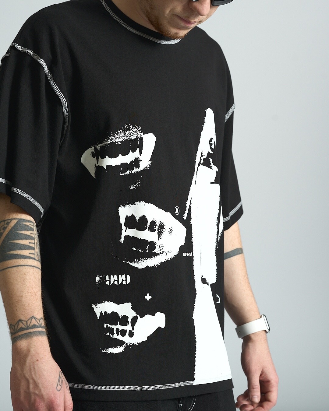 Oversized T-shirt OGONPUSHKA Chix black