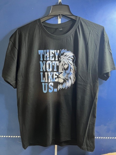 Lion Graphic Black T-Shirt, XL – “THEY NOT LIKE US”, everyday casual streetwear.