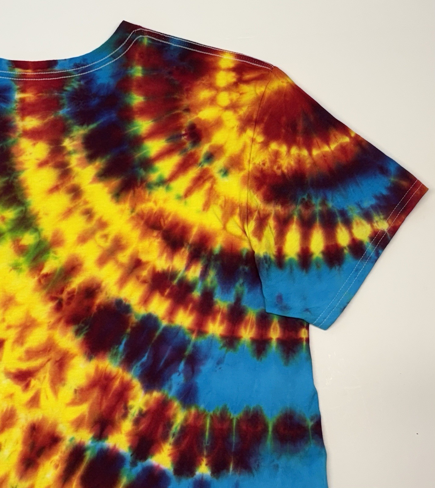 Handmade Tie Dye Adult Unisex T-Shirt Size Large Multicolor Tee New