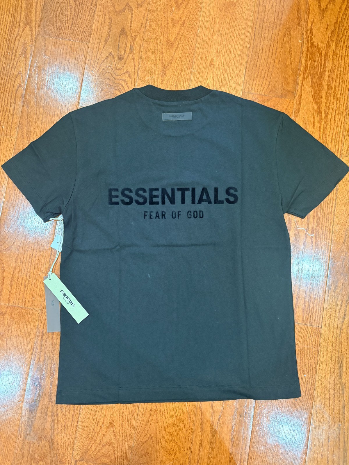 Essentials Set T-shirt and Short in BLack (size XS)