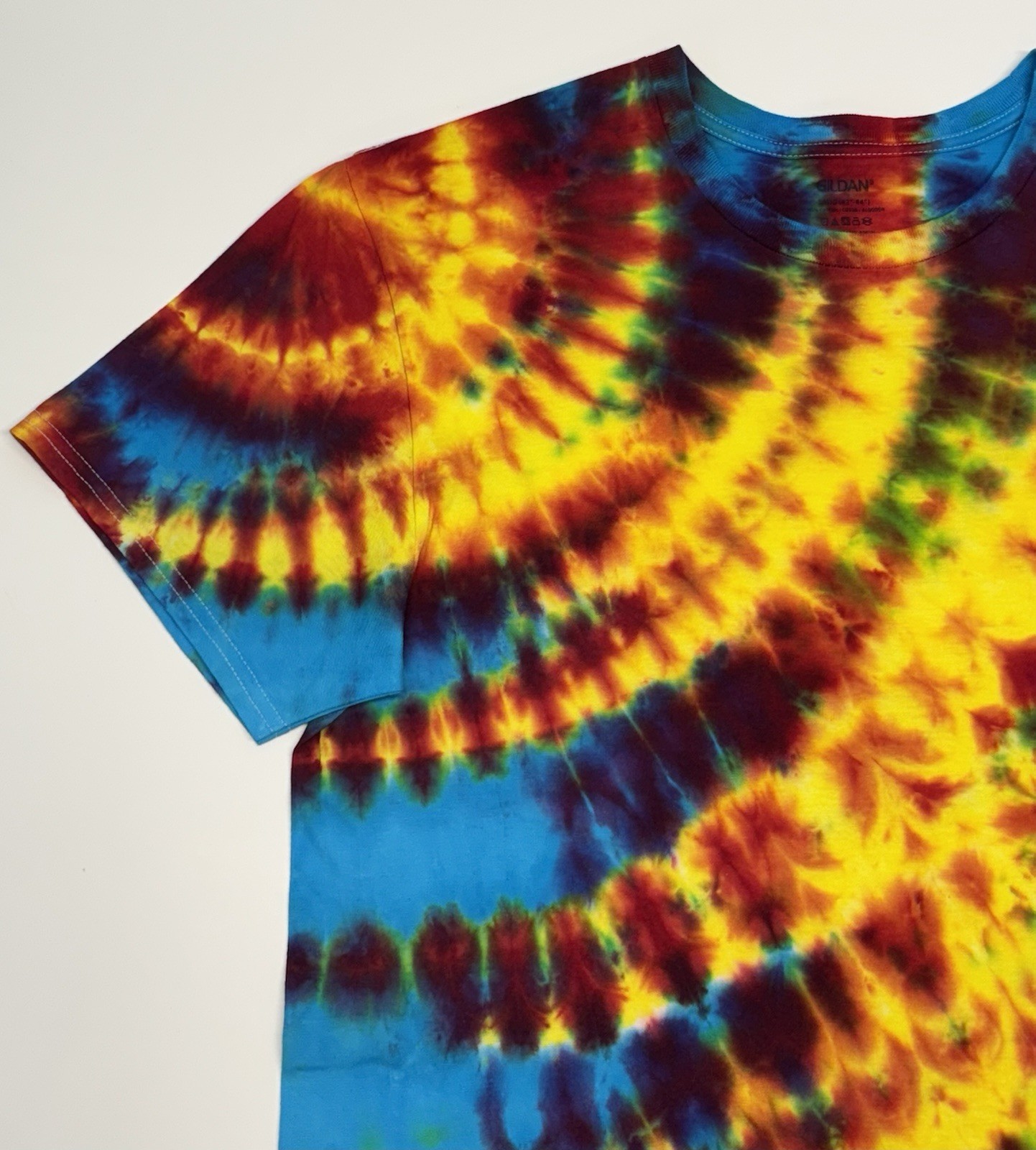 Handmade Tie Dye Adult Unisex T-Shirt Size Large Multicolor Tee New