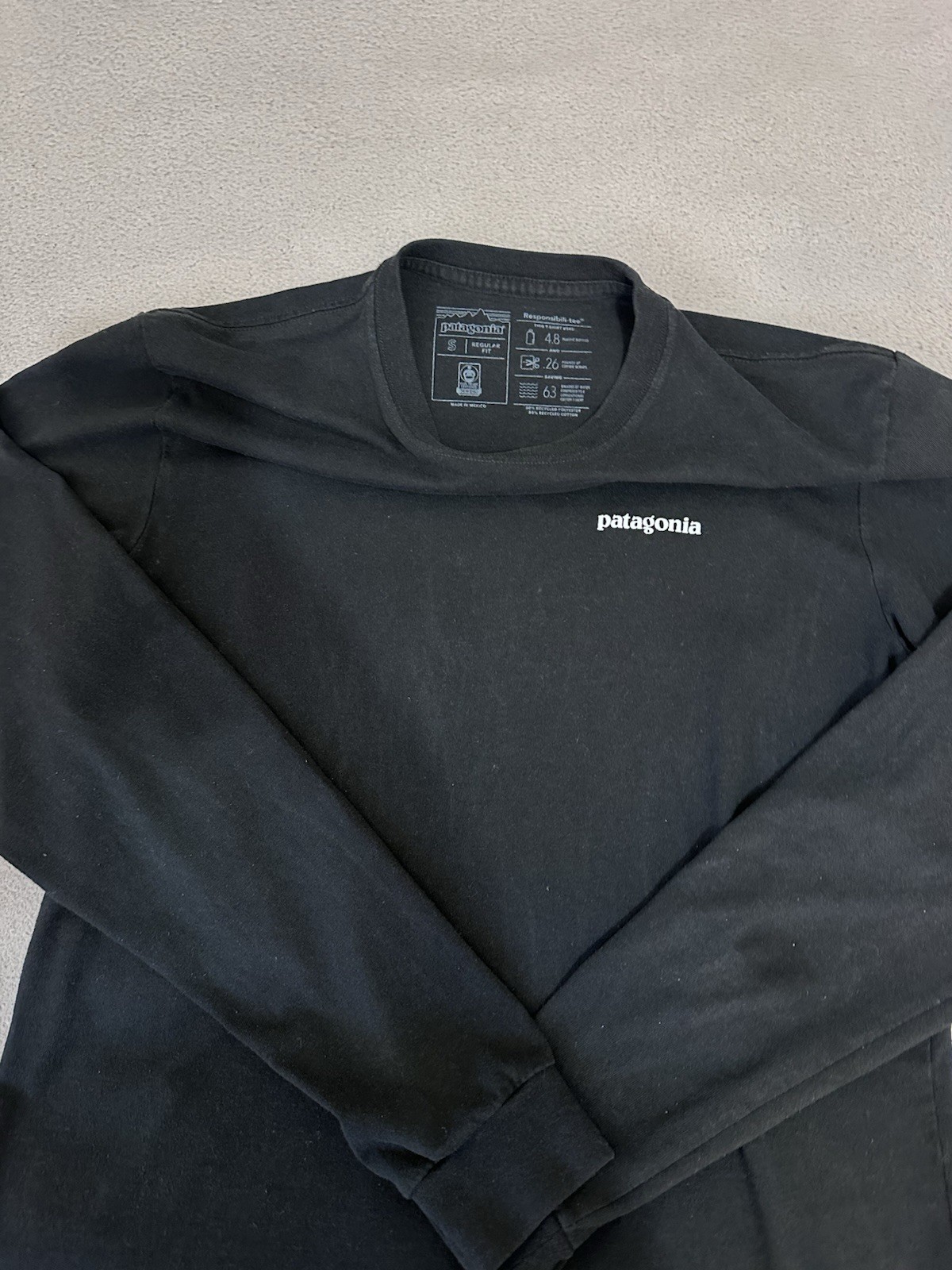 Patagonia Shirt Men’s Black Long Sleeve P-6 Graphic Logo Responsibili-Tee Size S