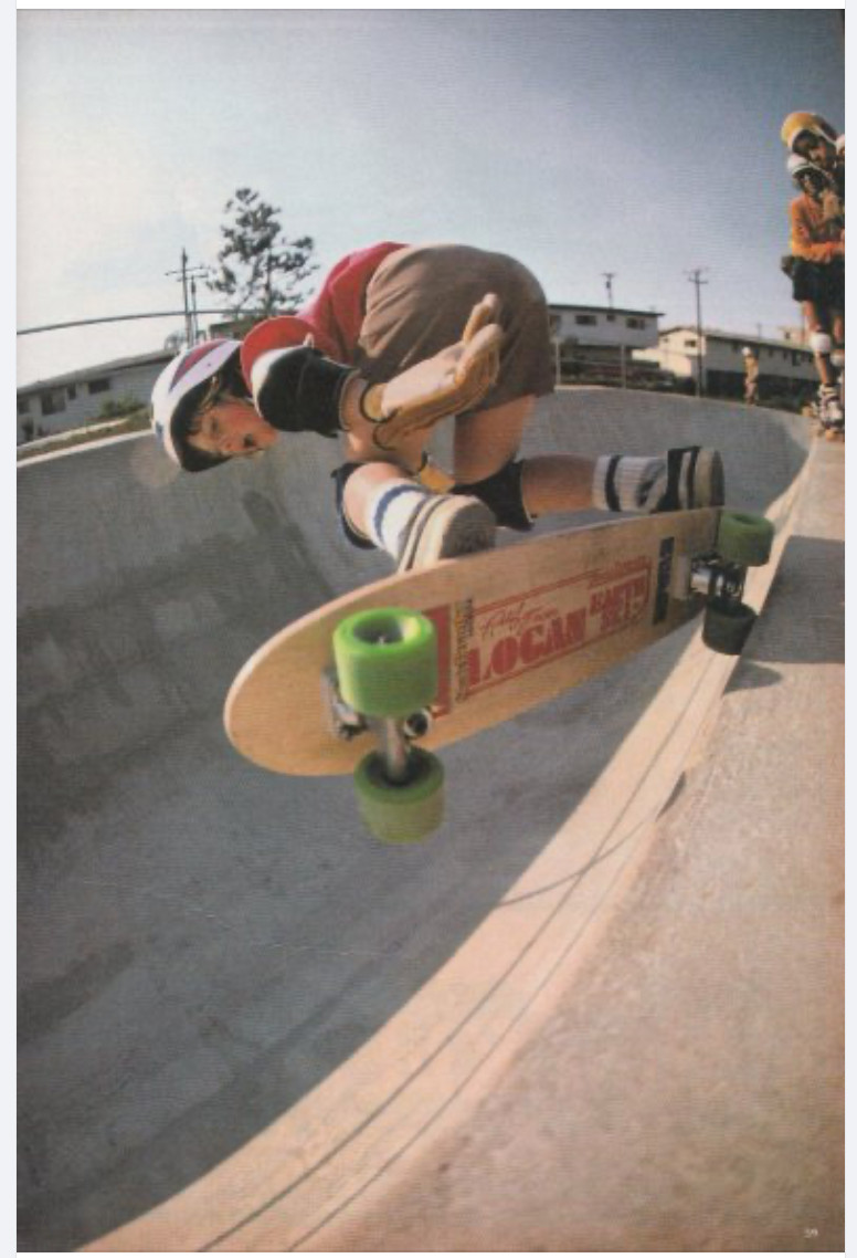 Lakewood Skatepark t-shirt Sims Skateboard deck Dogtown skateboard