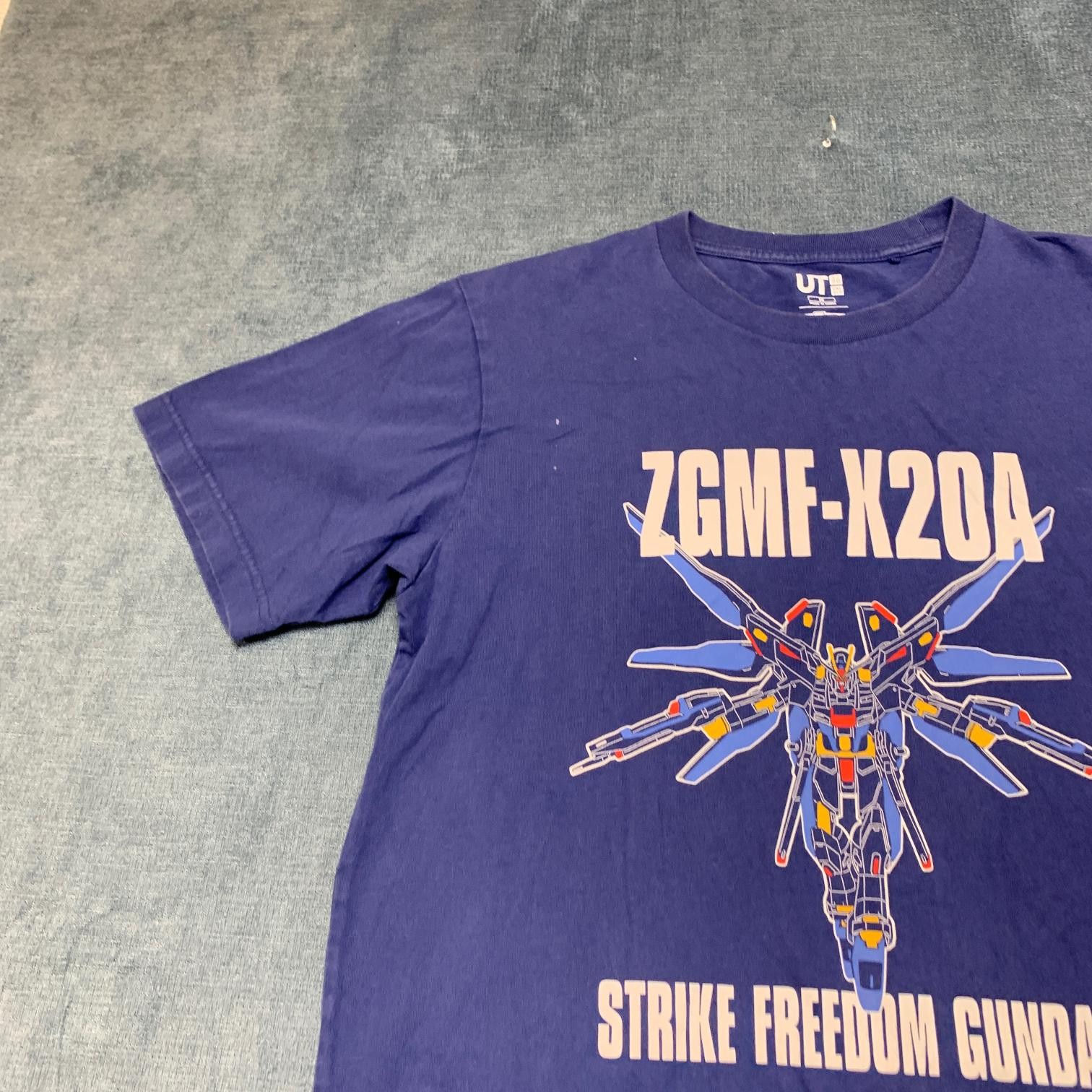 Uniqlo Gundam UT 40th Anniversary Zgmf-X20A Strike Freedom T Shirt Mens Medium