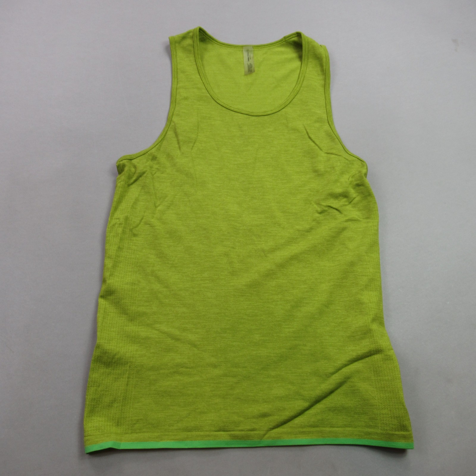 Outdoor Voices Shirt Mens Medium Sleeveless Crew Neck Workout Lightweight Green