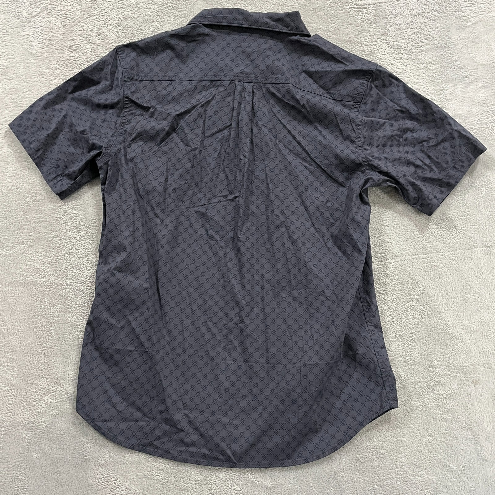 Voyager Shirt Mens Medium Button Up Short Sleeve Geometric Ombre Blue Preppy