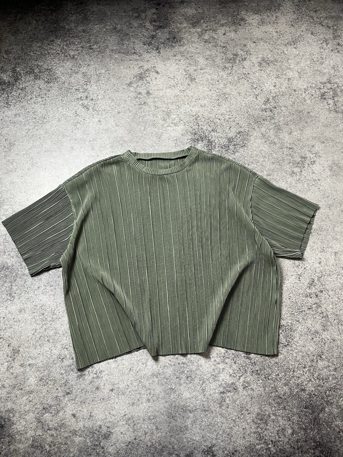 🔥ISSEY MIYAKE PLEATS PLEASE STYLE 00’S VINTAGE CROPPED UNBRANDED T SHIRT JAPAN
